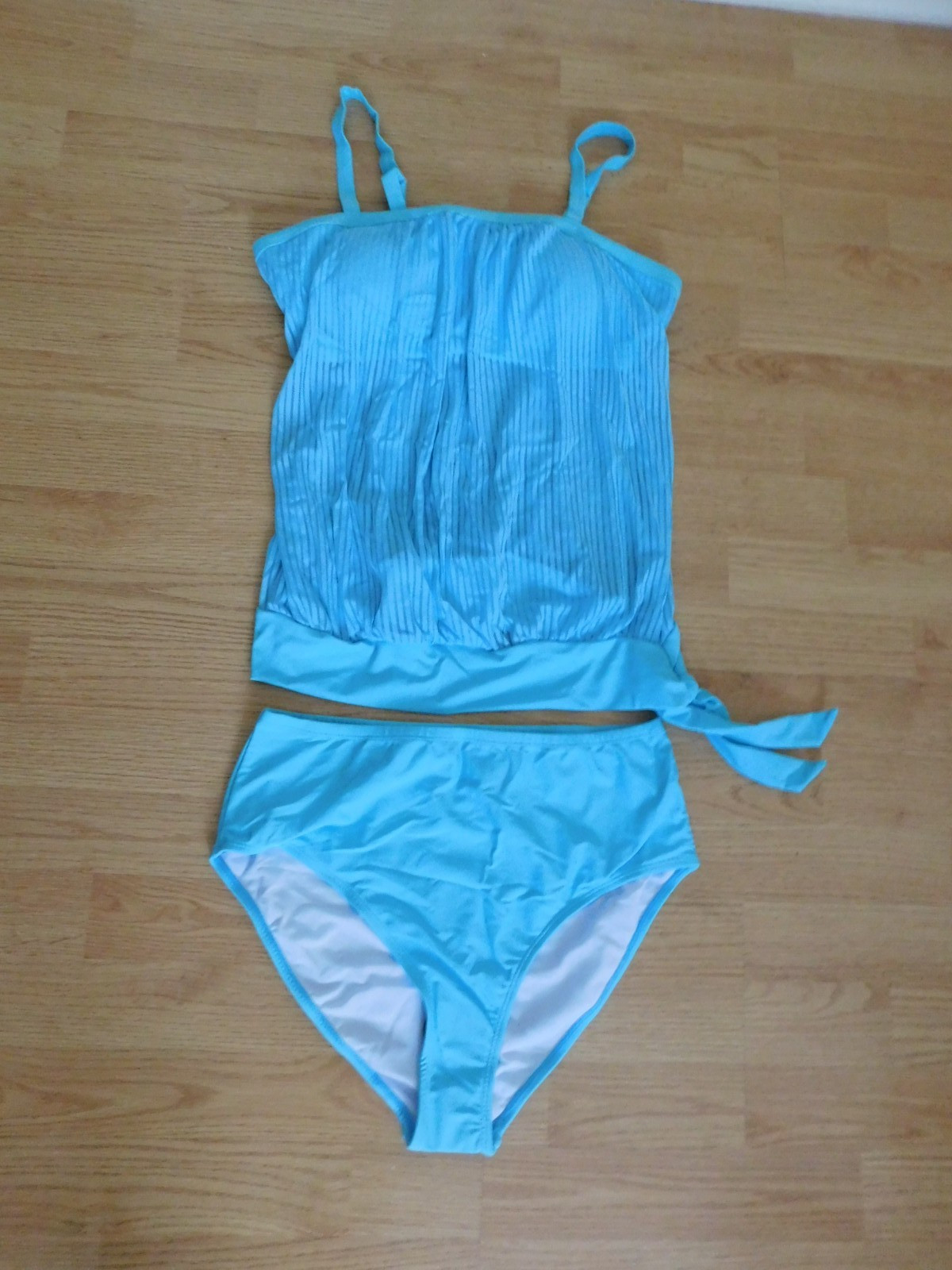 XL (16-18) Tankini 2 Piece Turquoise Swimsuit – Built in Bra – New – Adj. Straps