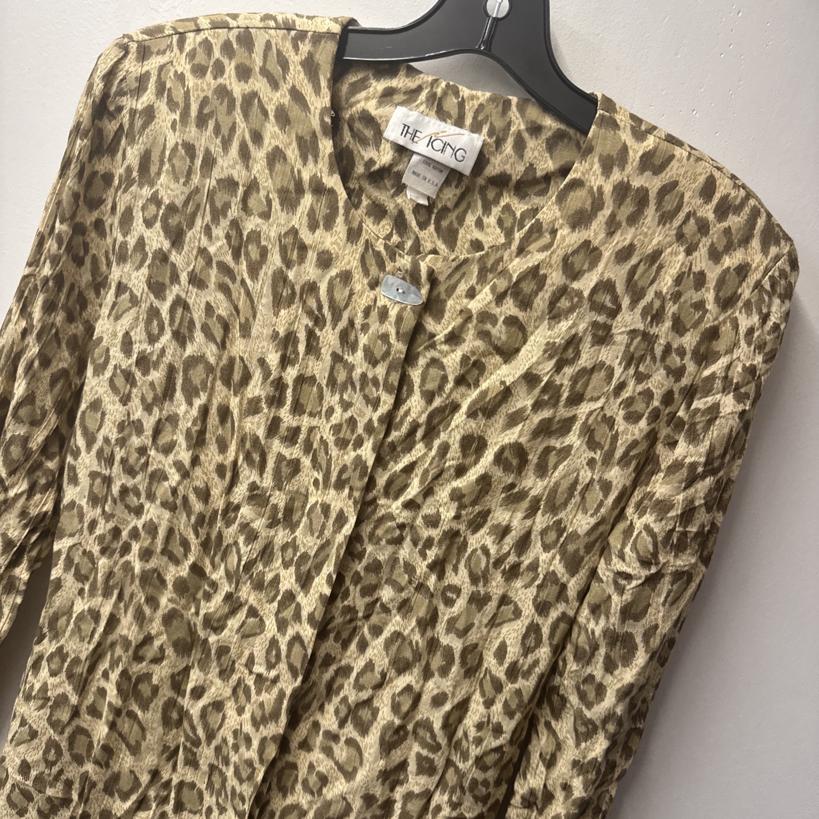 Vintage The Icing NWT Womens Leopard Print Button Up Luxury Mob Wife Blouse 10