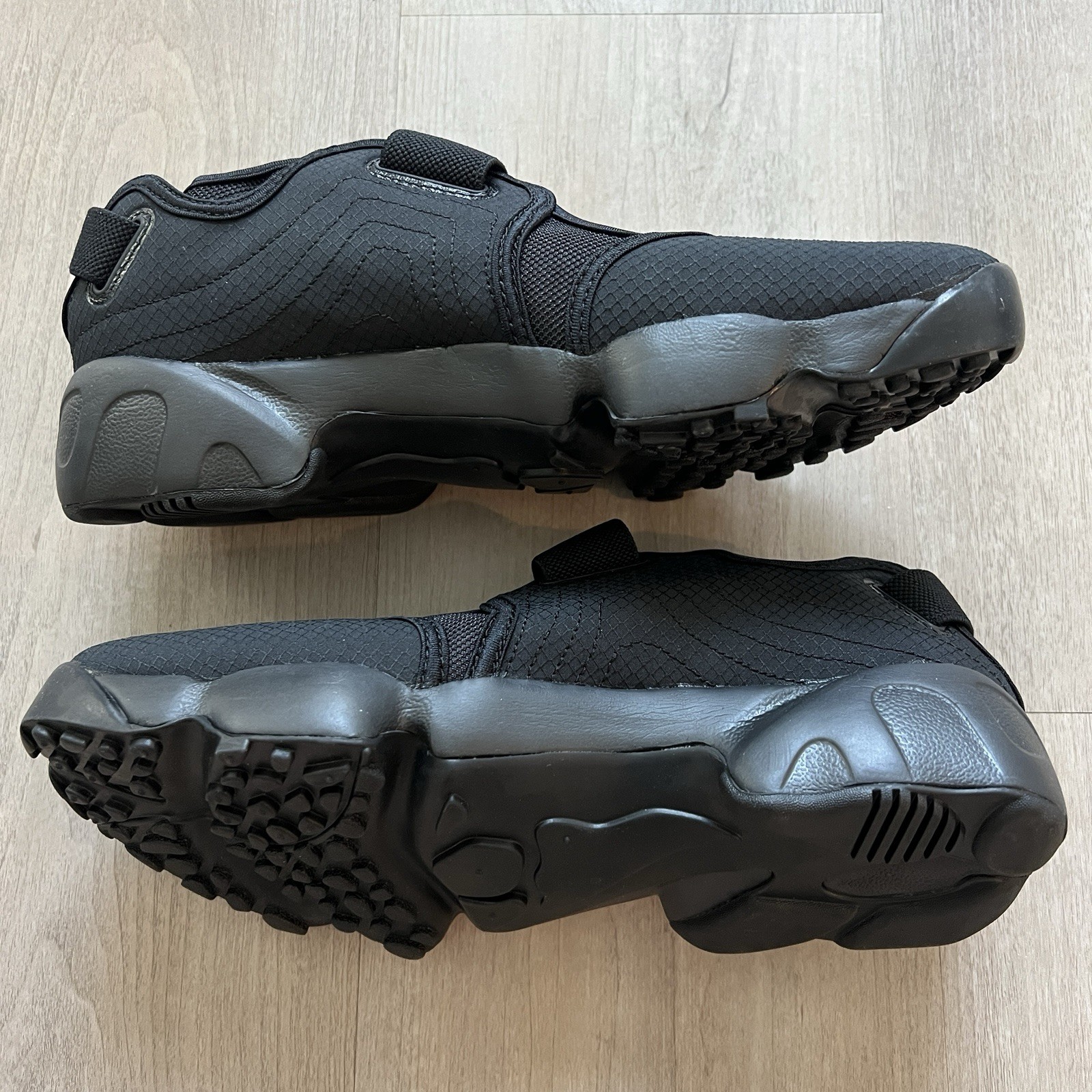 Nike Air Rift Breathe Black DN1338-004 Size 6-10 Women