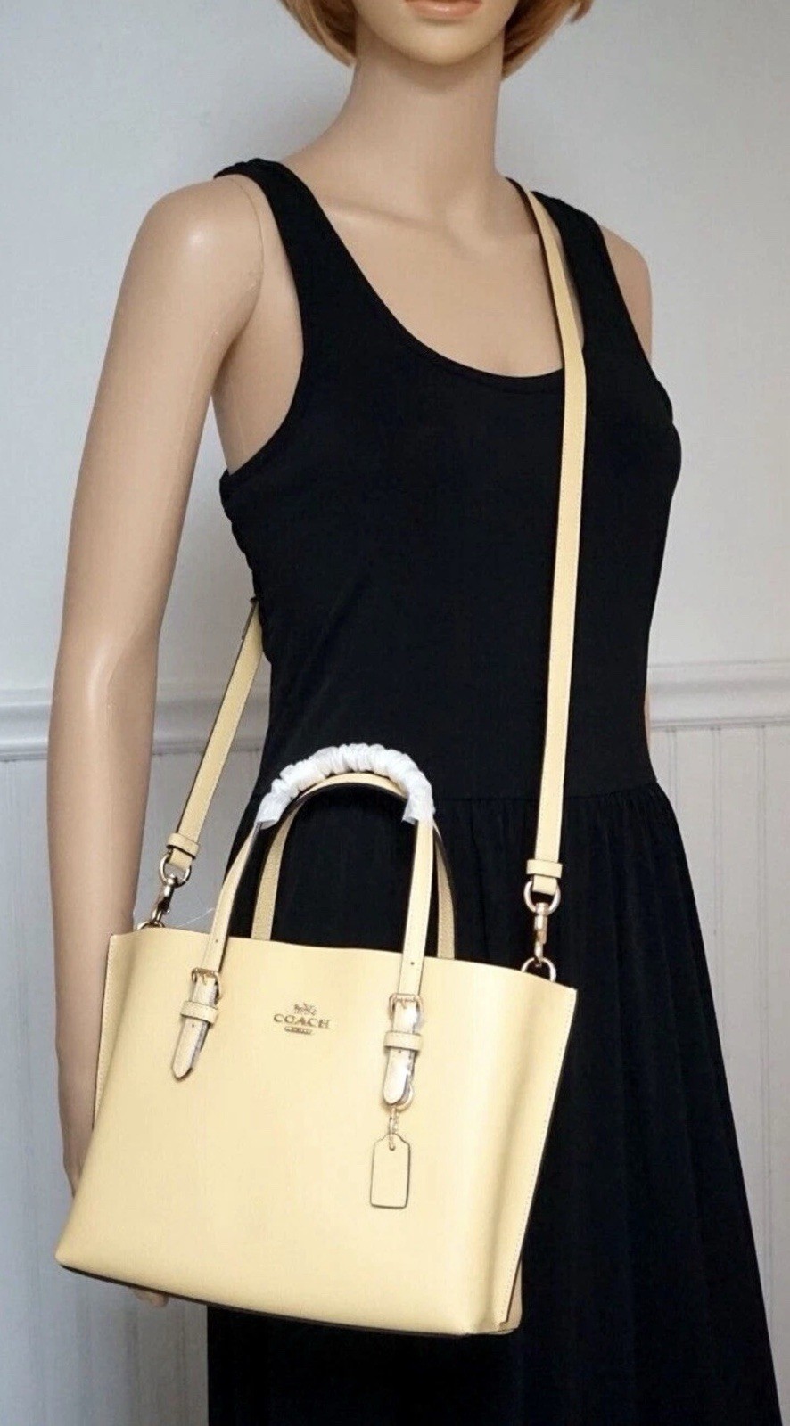 NWT COACH MOLLIE C4084 Tote 25 Crossbody Handbag In VANILLA Pebble-Leather Gold