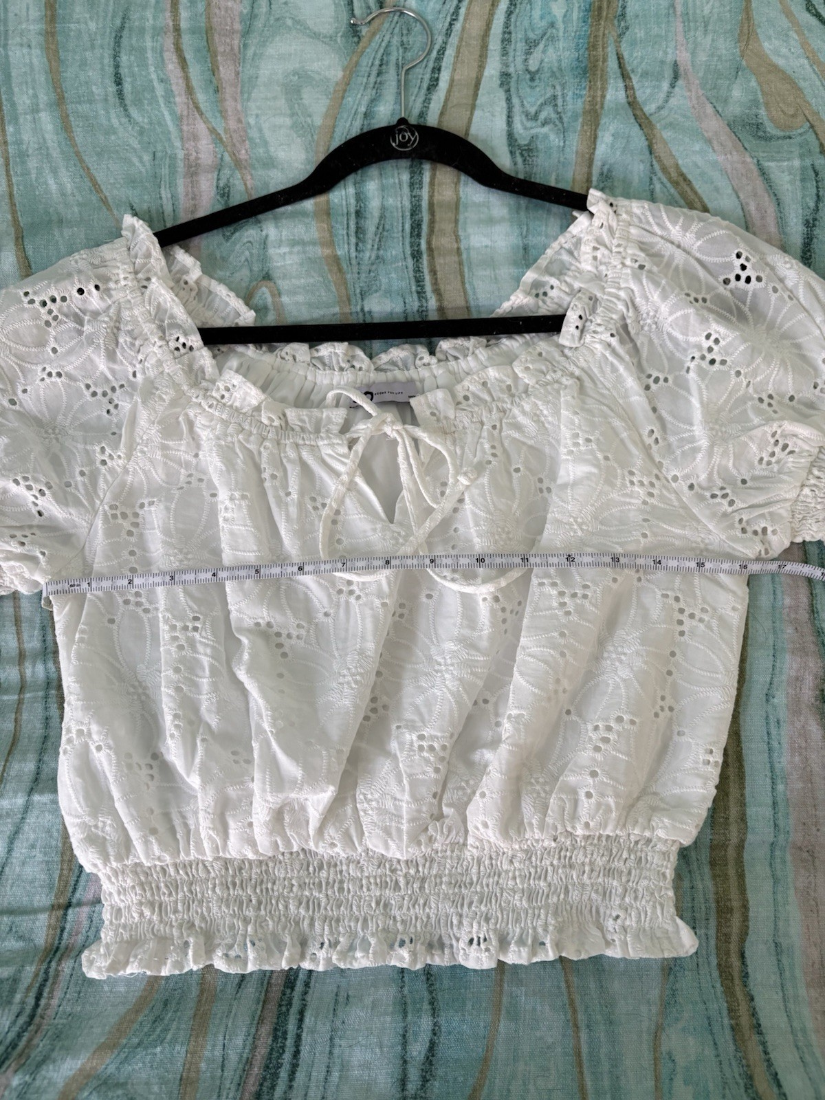 SO Women’s White Solid Eyelet Lace Square Neck Puff Sleeve Cropped Blouse M