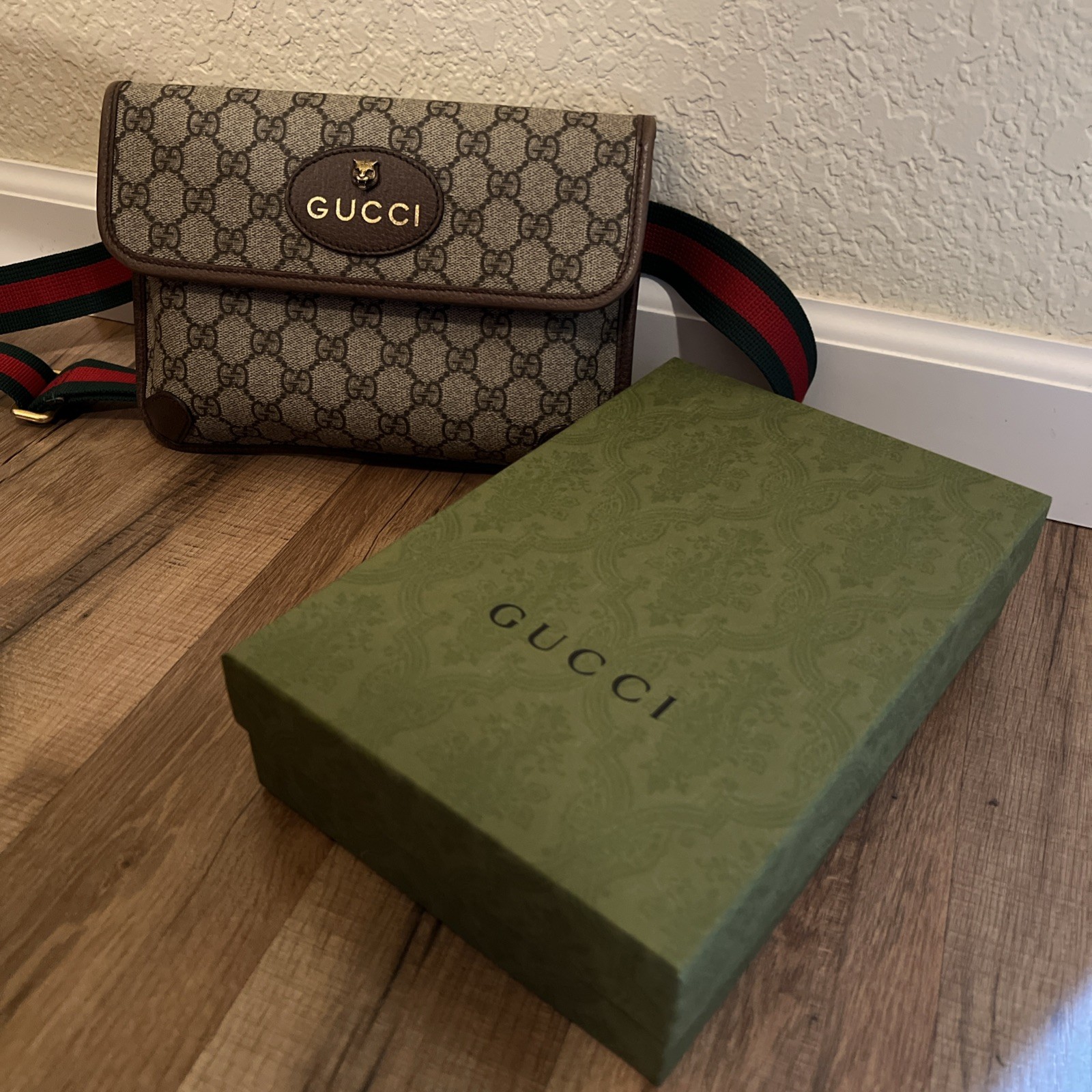 Gucci GG Supreme canvas belt bag