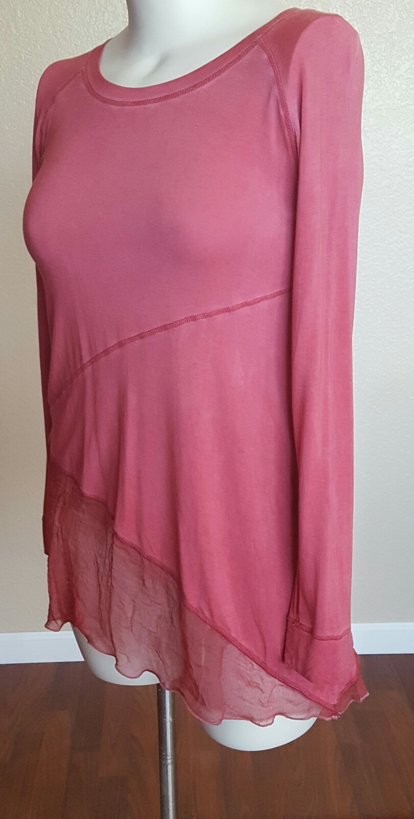 Soft Surroundings Silk Long Sleeve Knit Asymmetrical Tunic Top Size XS Red New
