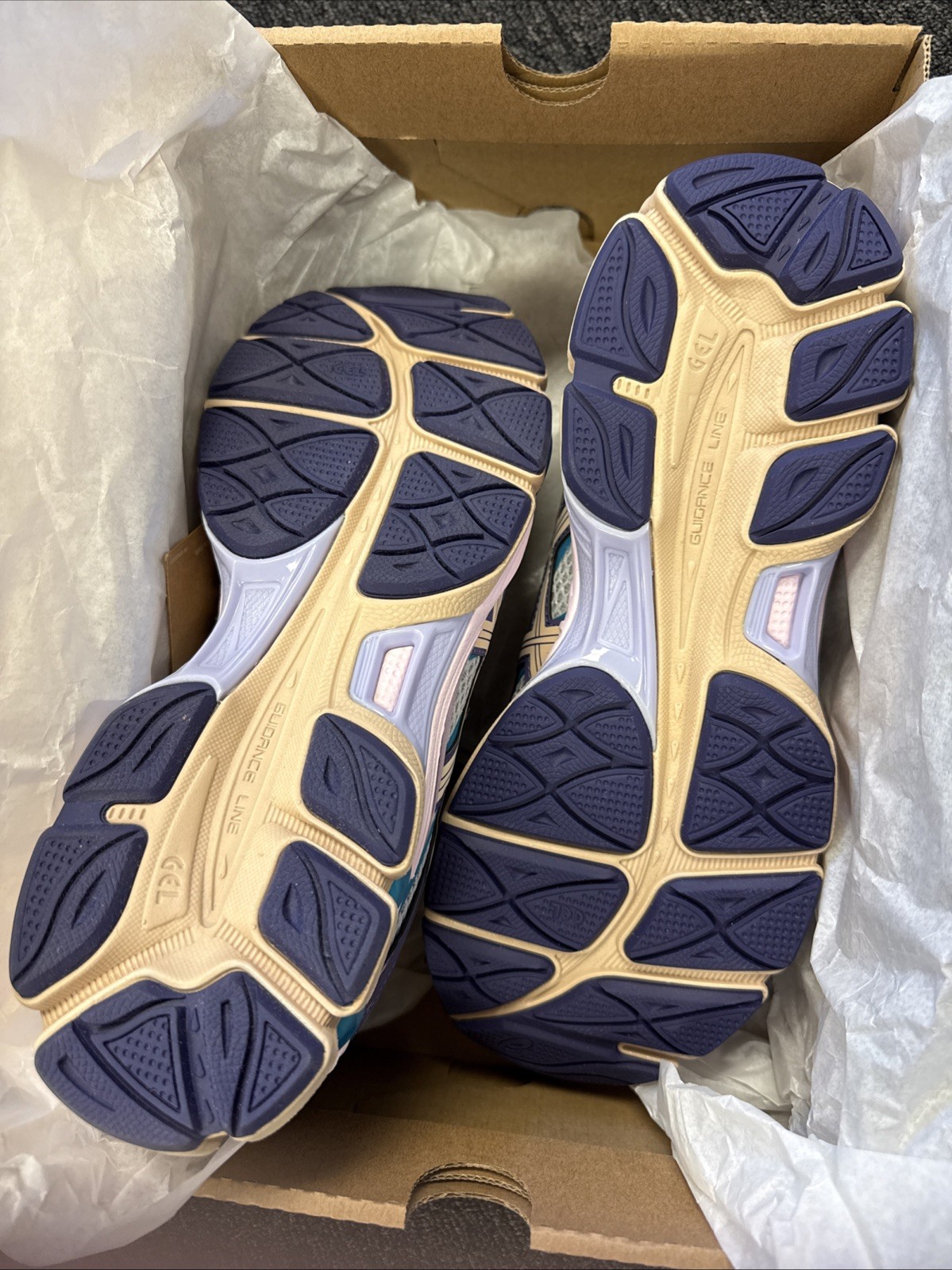 Asics Gel-Cumulus 16 ‘Purple Cloud Grey Bisque’ 1203A763-020 Men’s Size 9.5 NEW