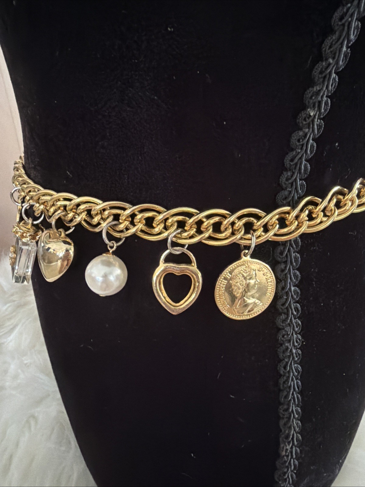 The Limited Vintage 90’s Gold Tone Charm Hearts Coins Perfume Chain Belt
