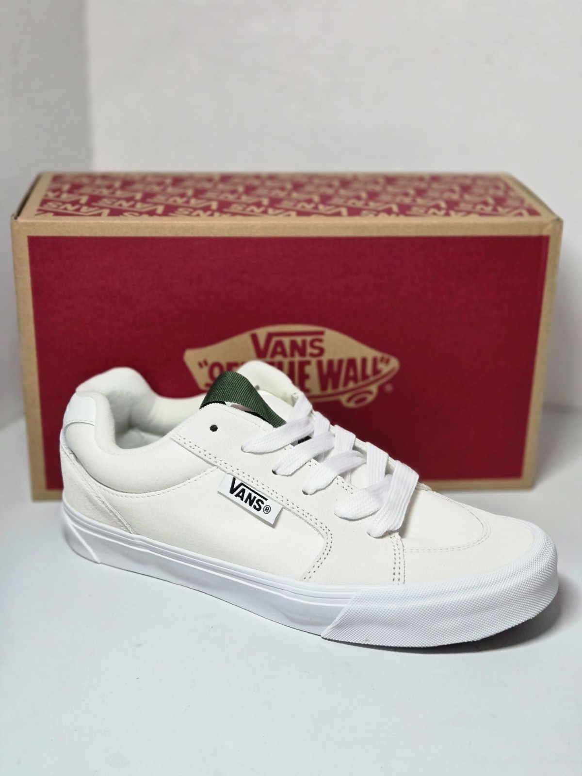 Vans Men’s Sneakers Shoes Size 10 White Blanc De Blanc Chuka Push Skate Low Top
