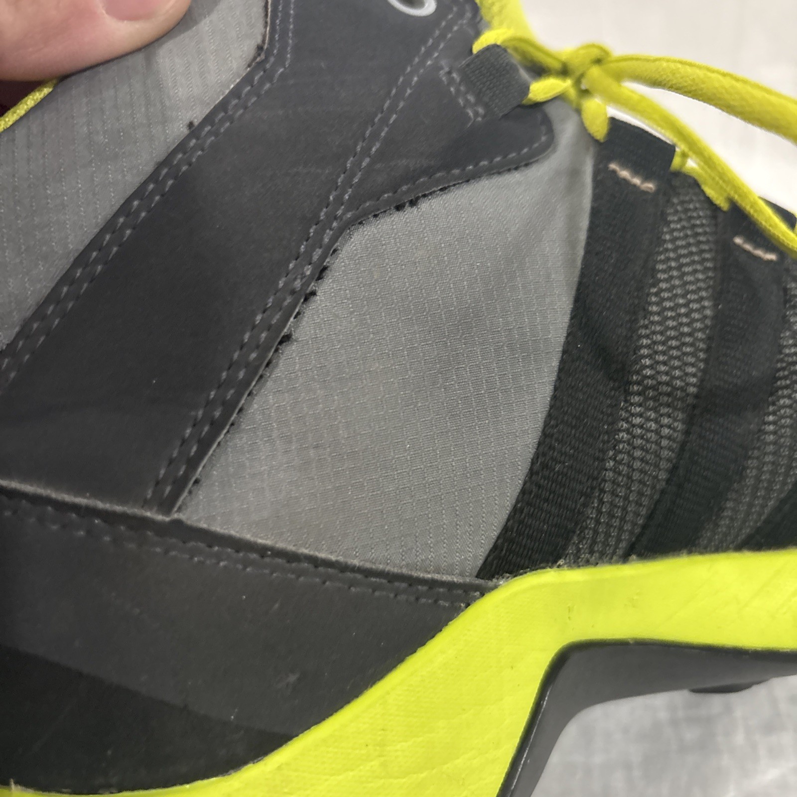 Adidas Terrex AX2’s Black Grey Green Men’s US 6