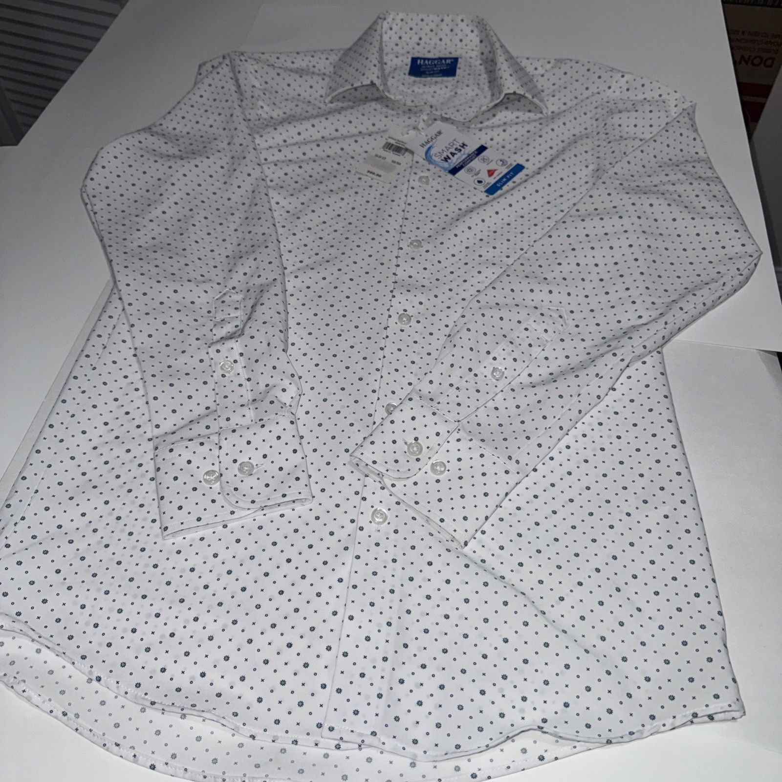 Men’s Haggar Button Up Shirt Long Sleeve White With Blue Print – Slim Fit