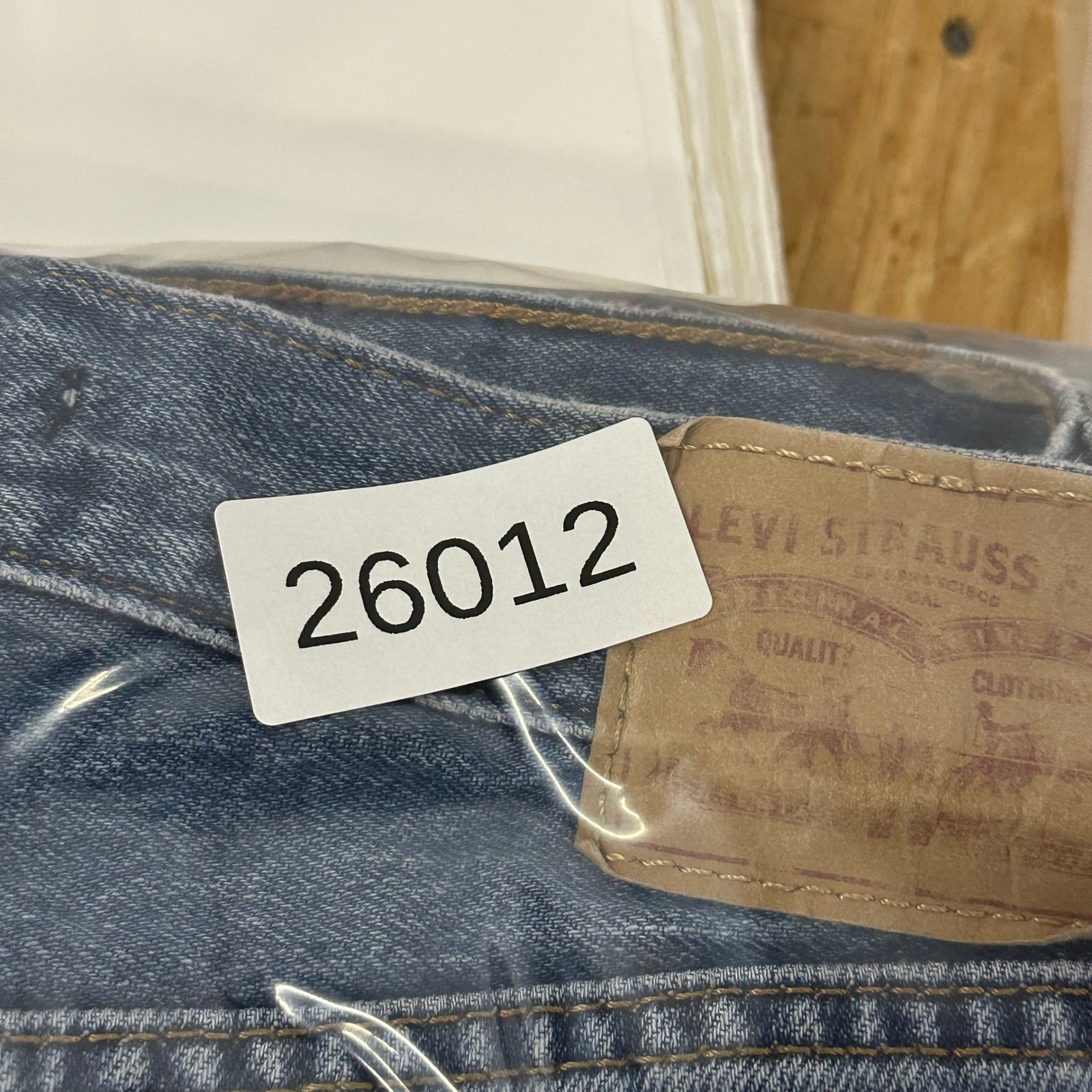 Levi’s Jeans Womens Size 25 Blue Low Pro Straight Leg Denim Medium Wash Casual