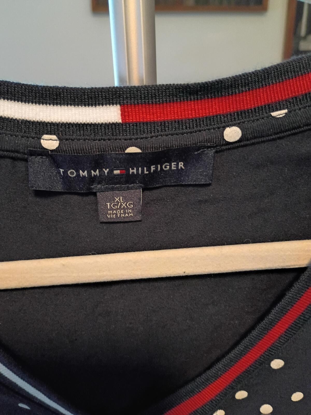 Tommy Hilfiger Black Polka Dot V-Neck Short Sleeve T-Shirt L or M