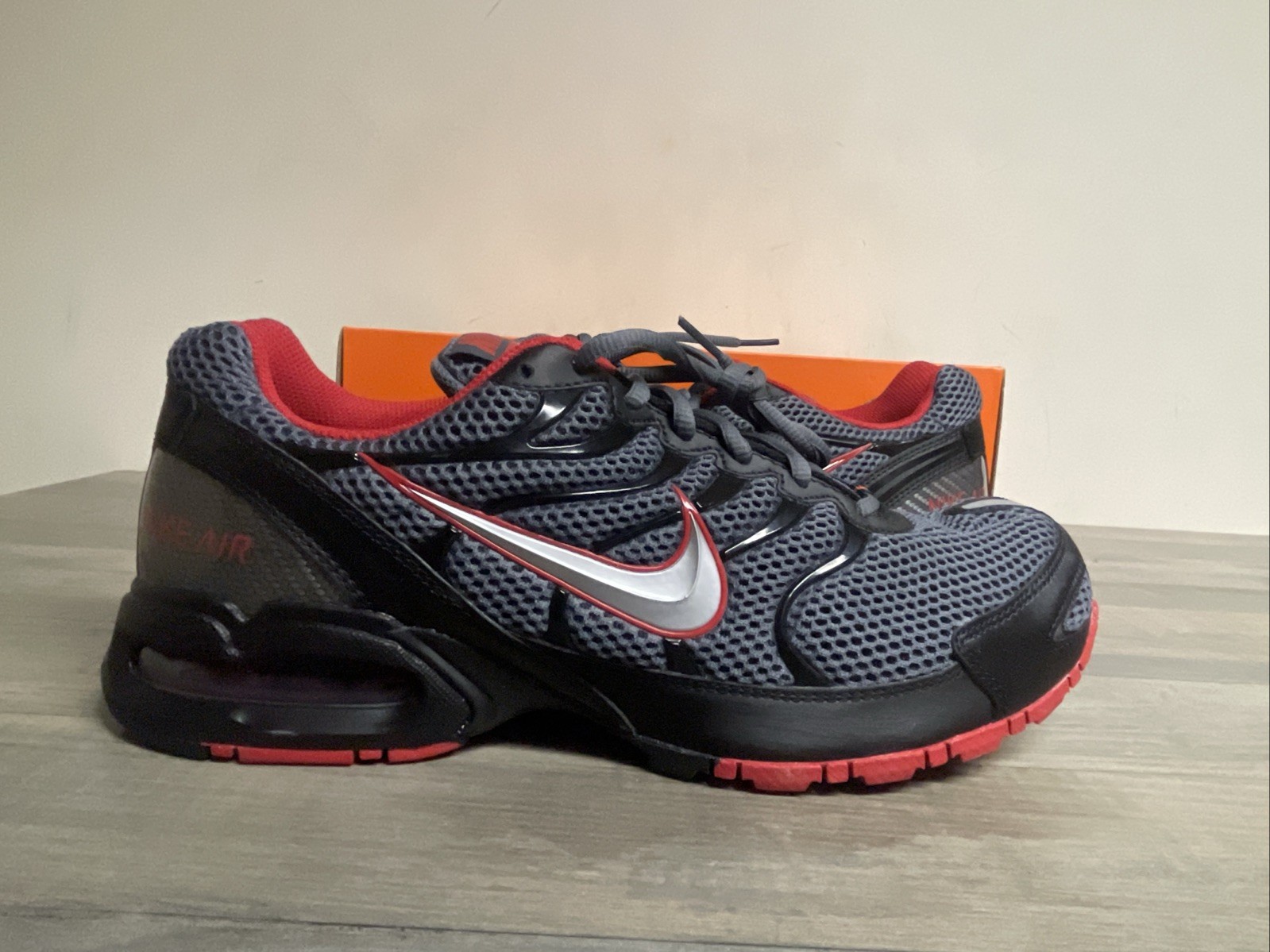 Nike Air Max Torch 4 Dark Grey Metallic Silver Red 343846-006 Men’s Size 9.5