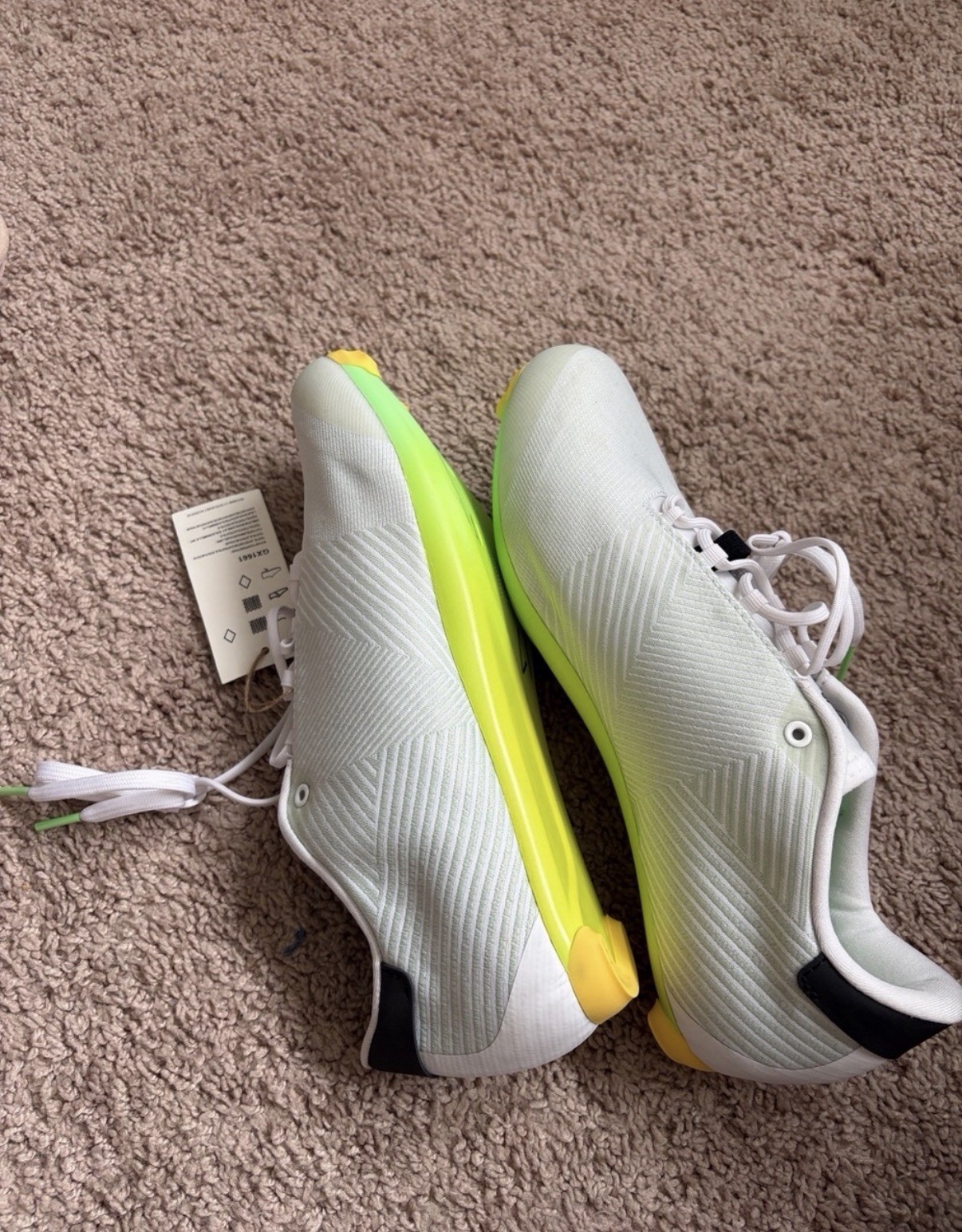 adidas the road black, green,Men’s US 7.5