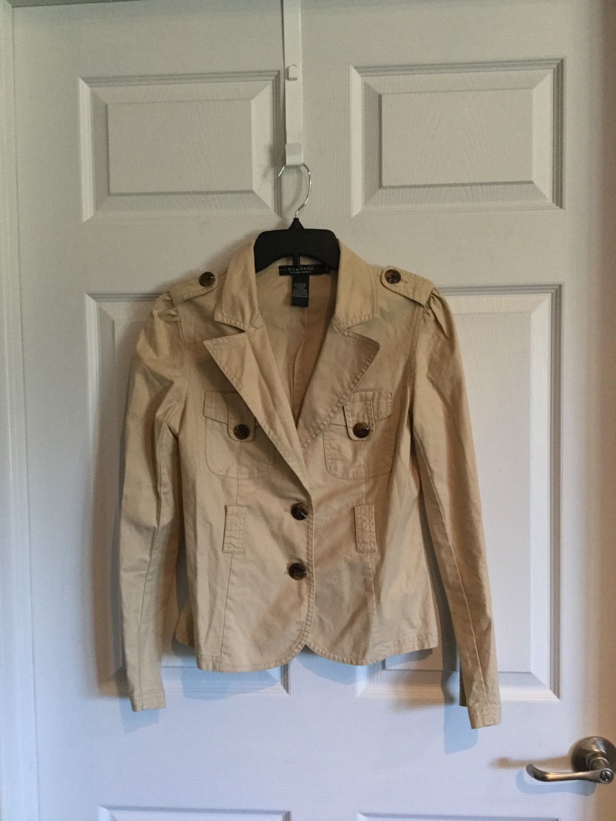 Rampage Clothing Co. Woman’s Medium Tan Blazer 97% Cotton 2 Button Down –