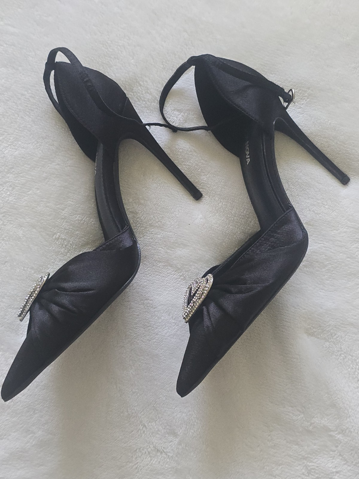 Fashion Nova Women’s Pointed Toe Ankle Strap Rhinestone Faux Leather 7.5