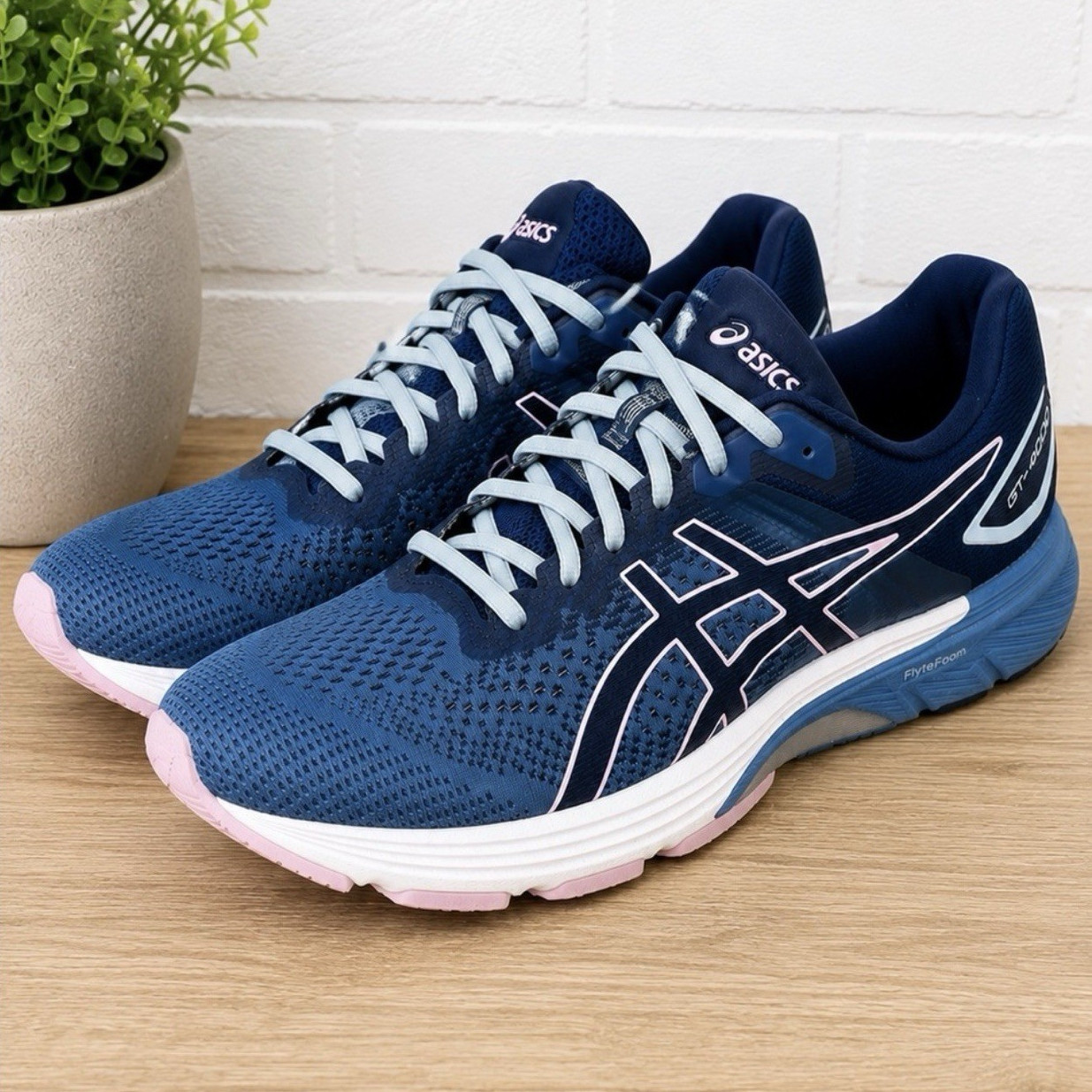 ASICS GT-1000 Running Shoes Women’s Size 11 Wide Blue Athletic Sneakers