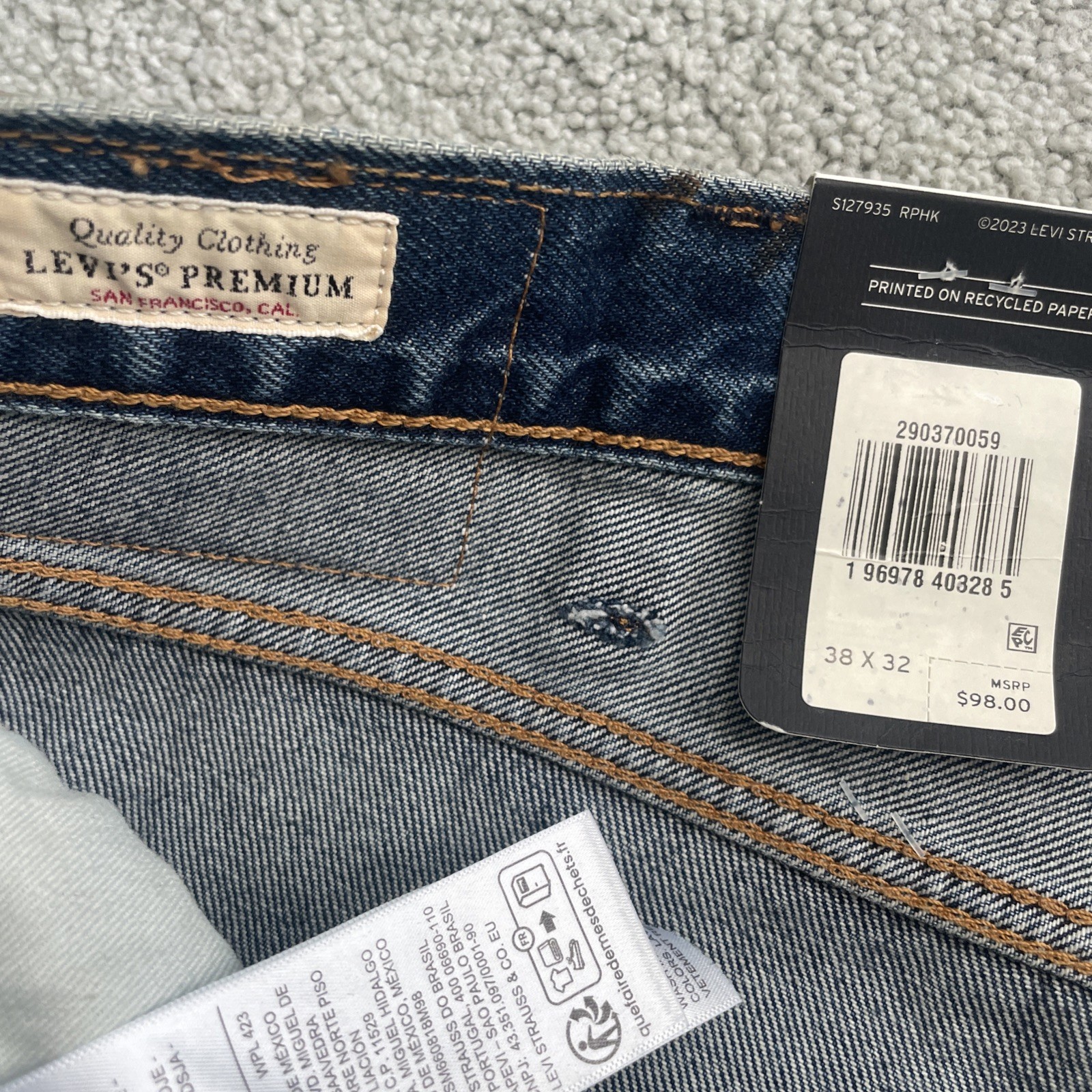 Levi’s Premium 568 Loose Straight Blue Jeans Men’s Measured Sz. 38-39X31 See Des