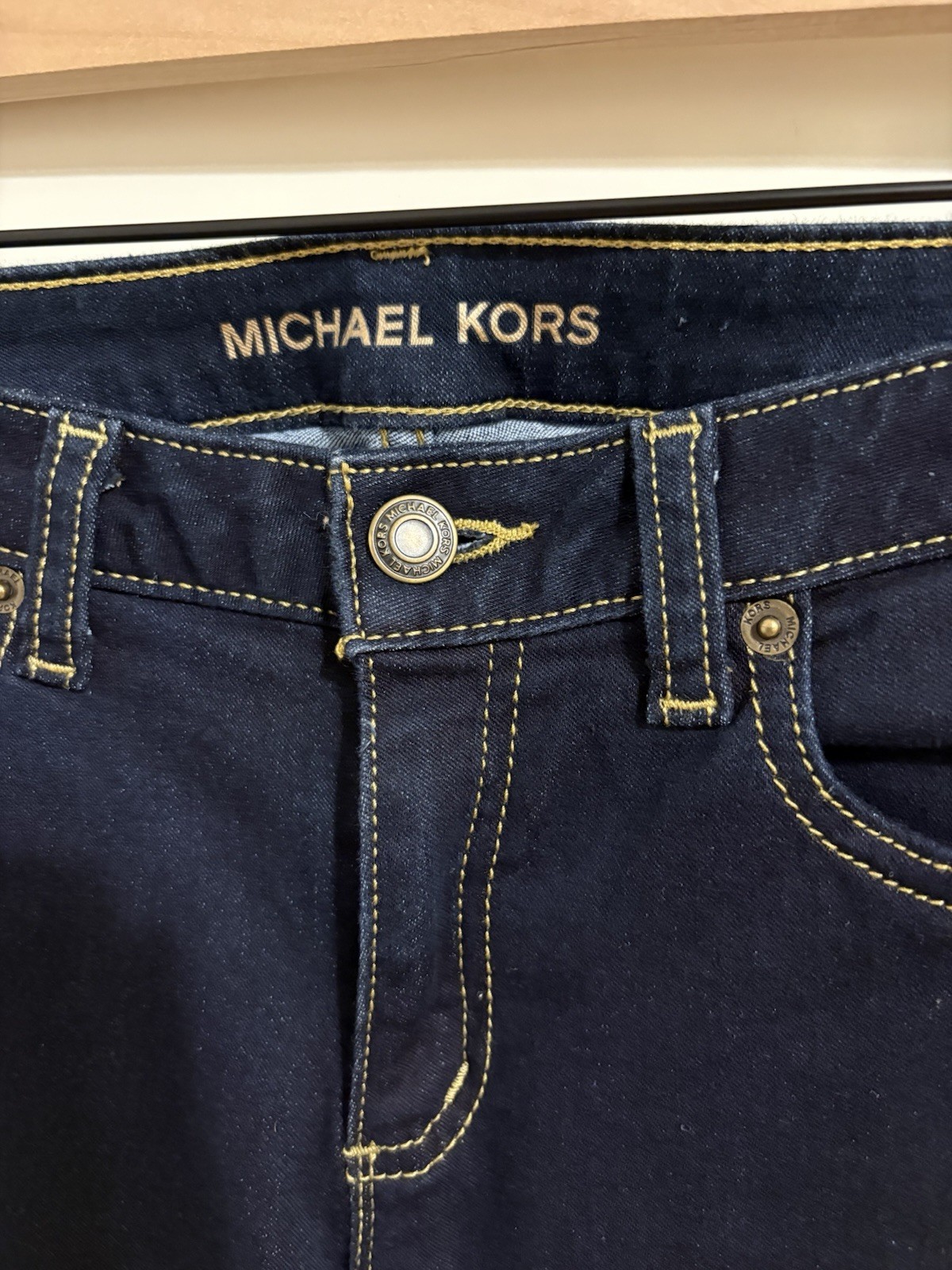 Michael Kors “Izzy” Women’s Skinny Jeans – Dark Wash Slim Fit Denim (Size 4)