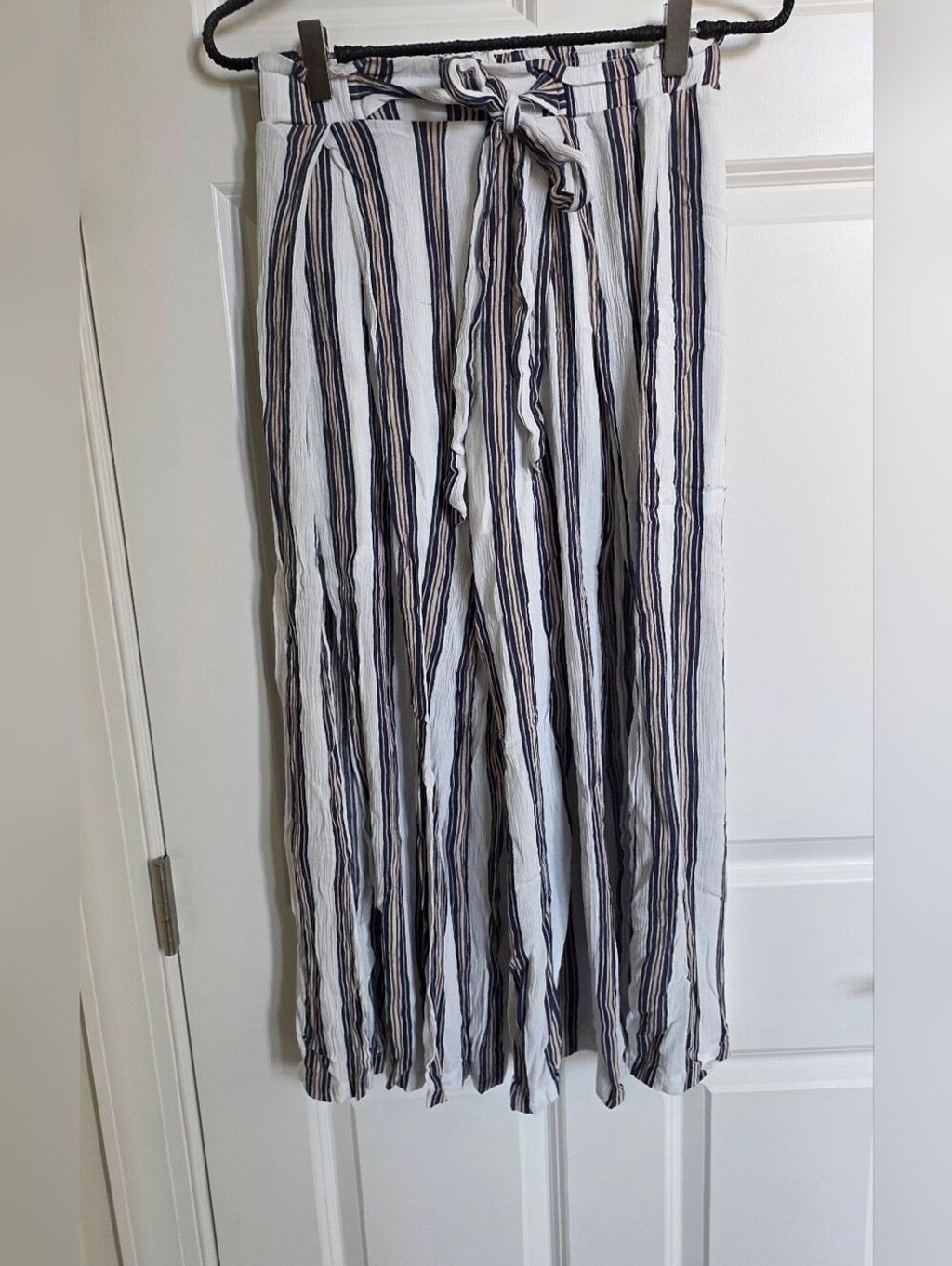 Simplee White Stripe Wide Leg Palazzo Pants Tie Waist Resort Beach Pants Size S
