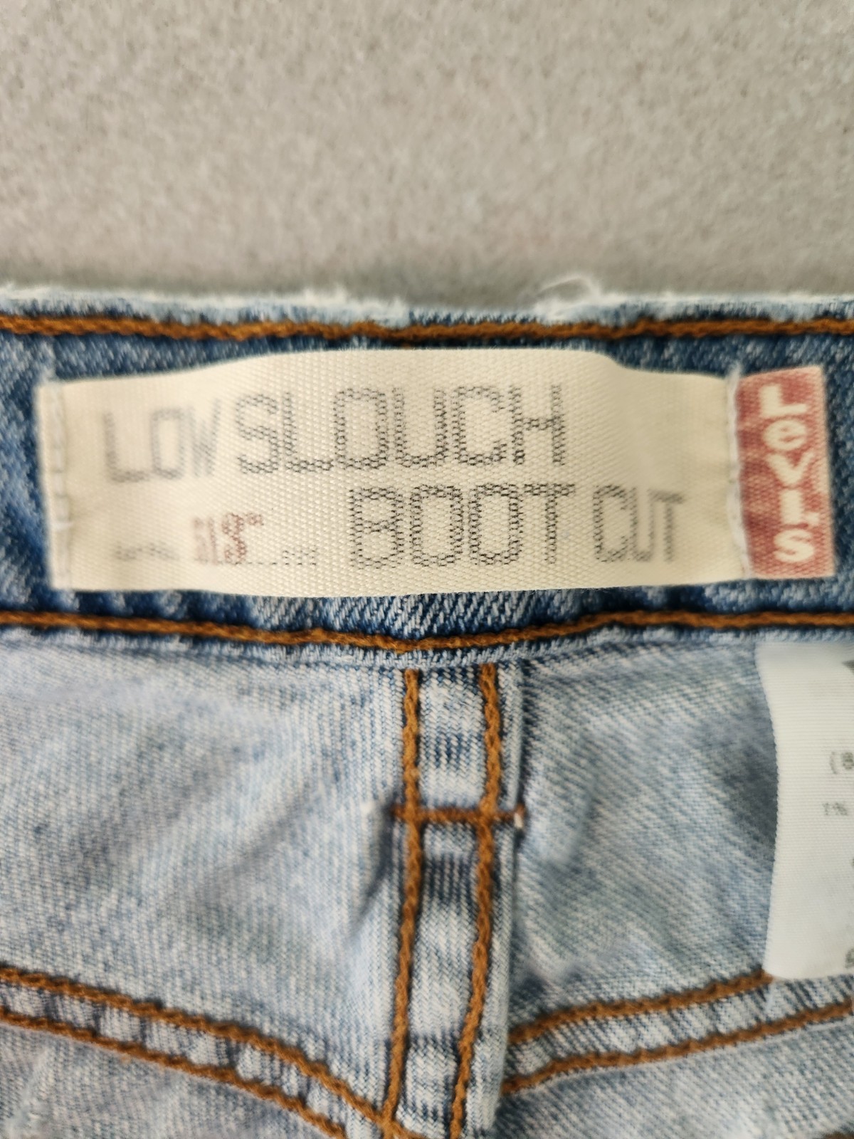 VTG Levi’s Button Fly Slouch Boot Cut Jeans Junior women’s Size 9 Low RIse