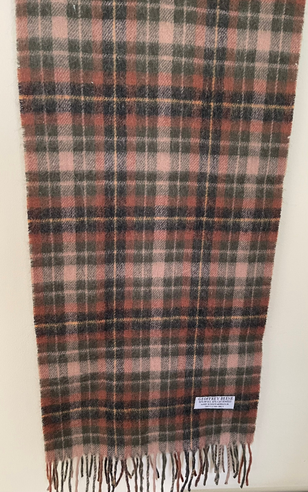 GEOFFREY BEENE plaid Scarf 72″x12″ 90% wool 10% CASHMERE Made in INNER MONGOLIA