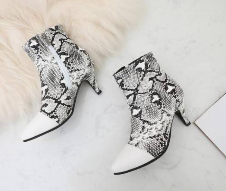 Chic Women’s Snake Pattern Ankle Boots Dress Party Casual Western Side Zip Shoes