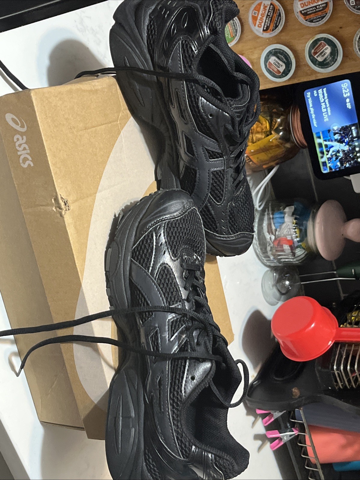 ASICS Gel Kayano 14 Black Graphite Grey US men 8 US Women 9 1/2