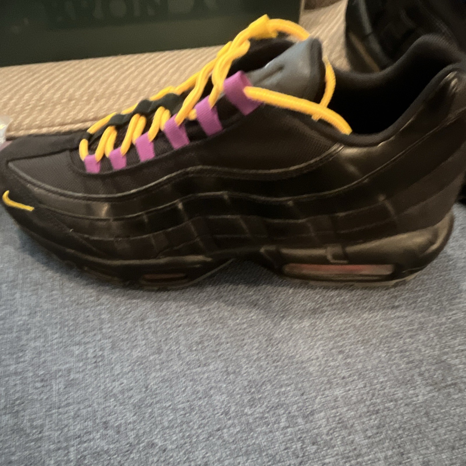 Nike Air Max 95 Premium NY vs LA Black/Rush Blue-Brilliant Orange AT8505-001