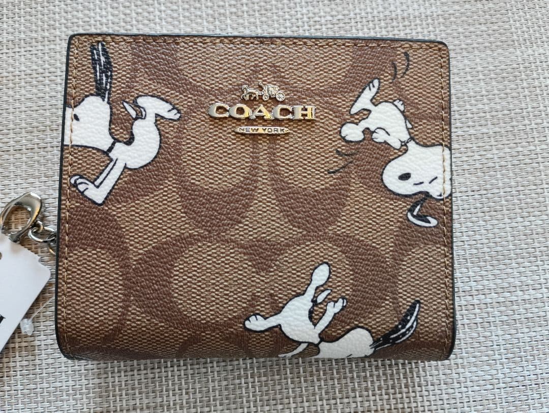 COACH Snoopy Pattern Bi fold Wallet