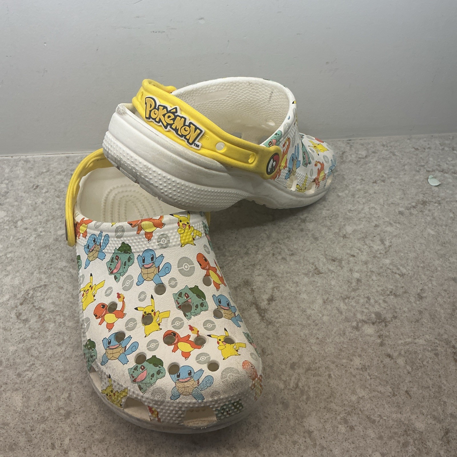 CROCS LIMITED EDITION POKEMON W6 M4