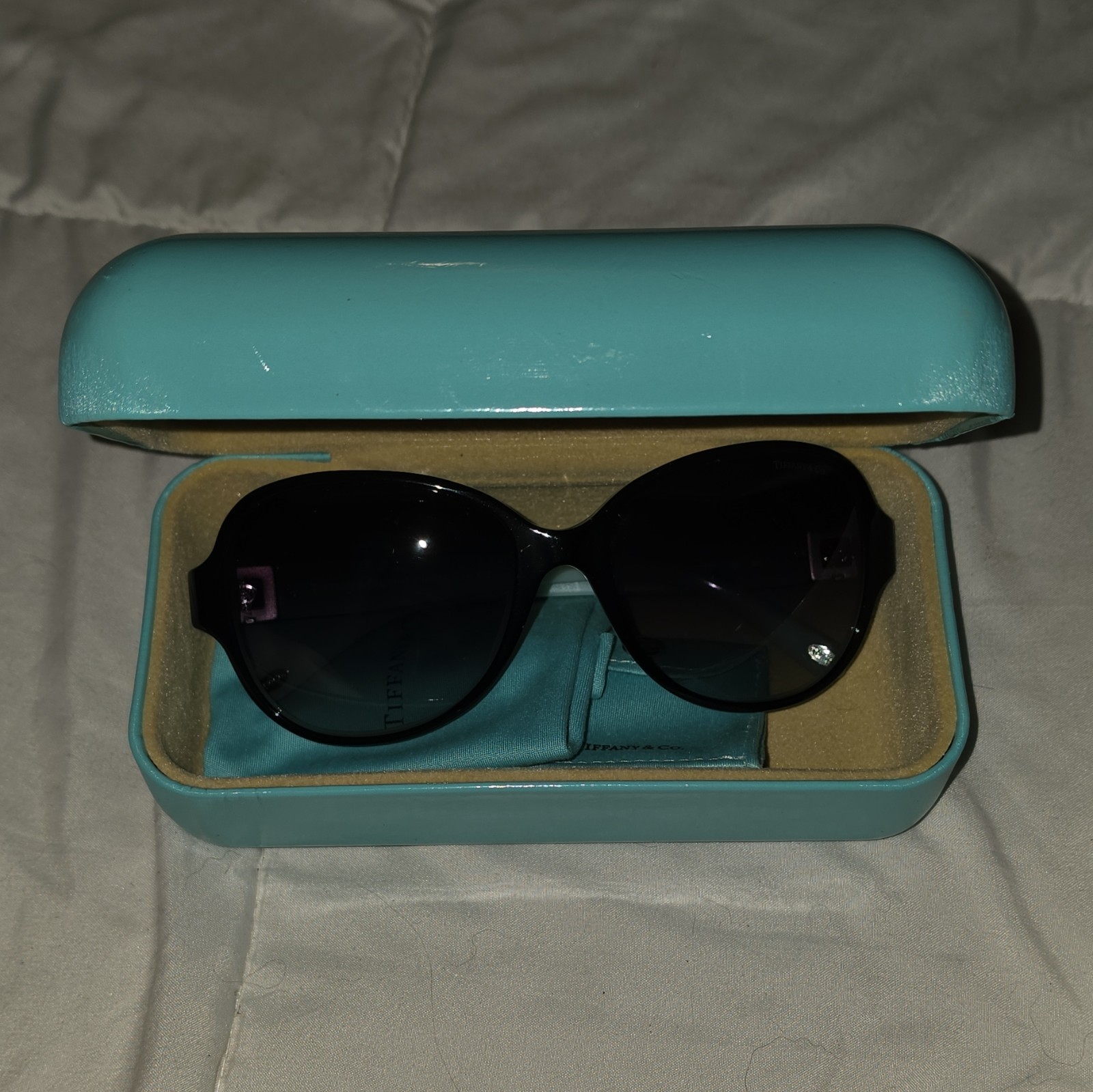Tiffany & Co. Women’s Cat Eye Sunglasses Blue Frame Purple Gradient Lenses Set