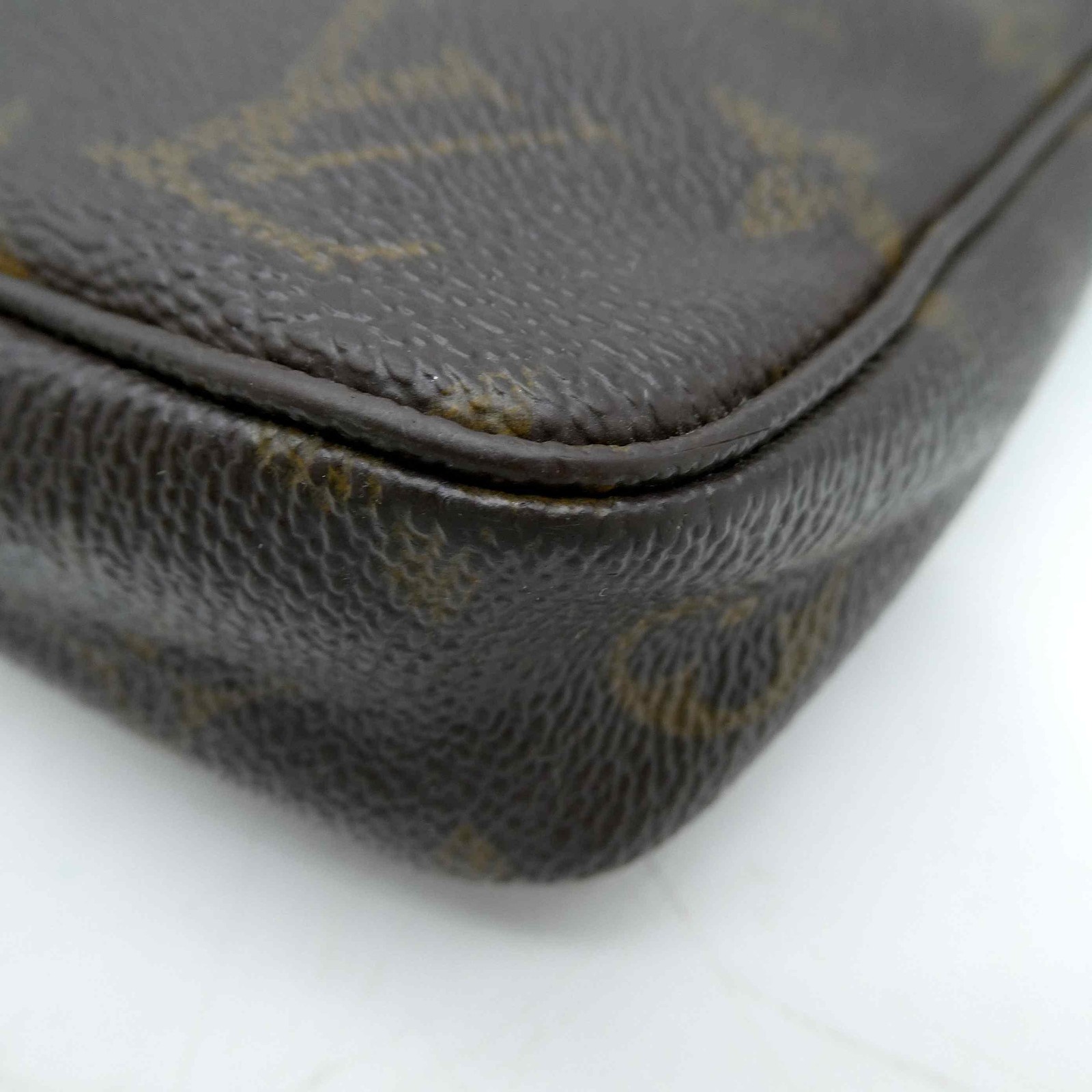 [Genuine Strap] Louis Vuitton Pochette Accessoires Bag PVC M51980 Monogram 1055