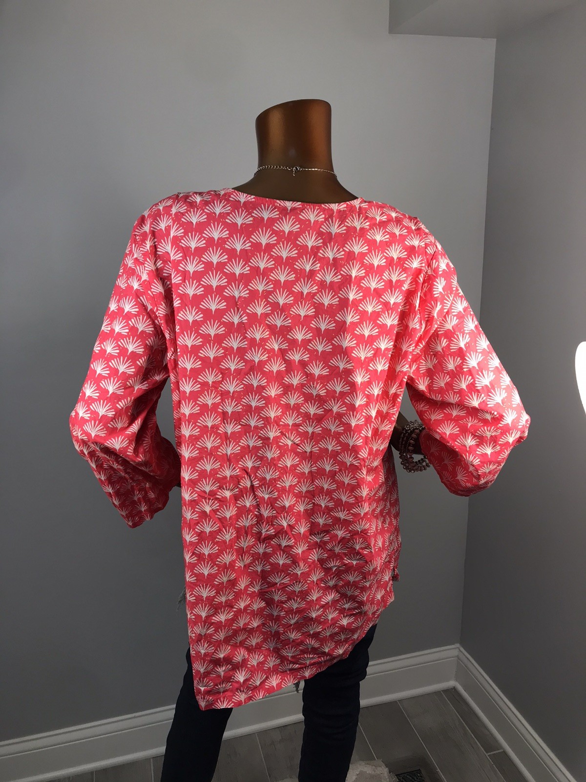 Talbots XL Top Low V Cut Pink White Print Shirt Soft 3/4 Slv Blouse Tunic