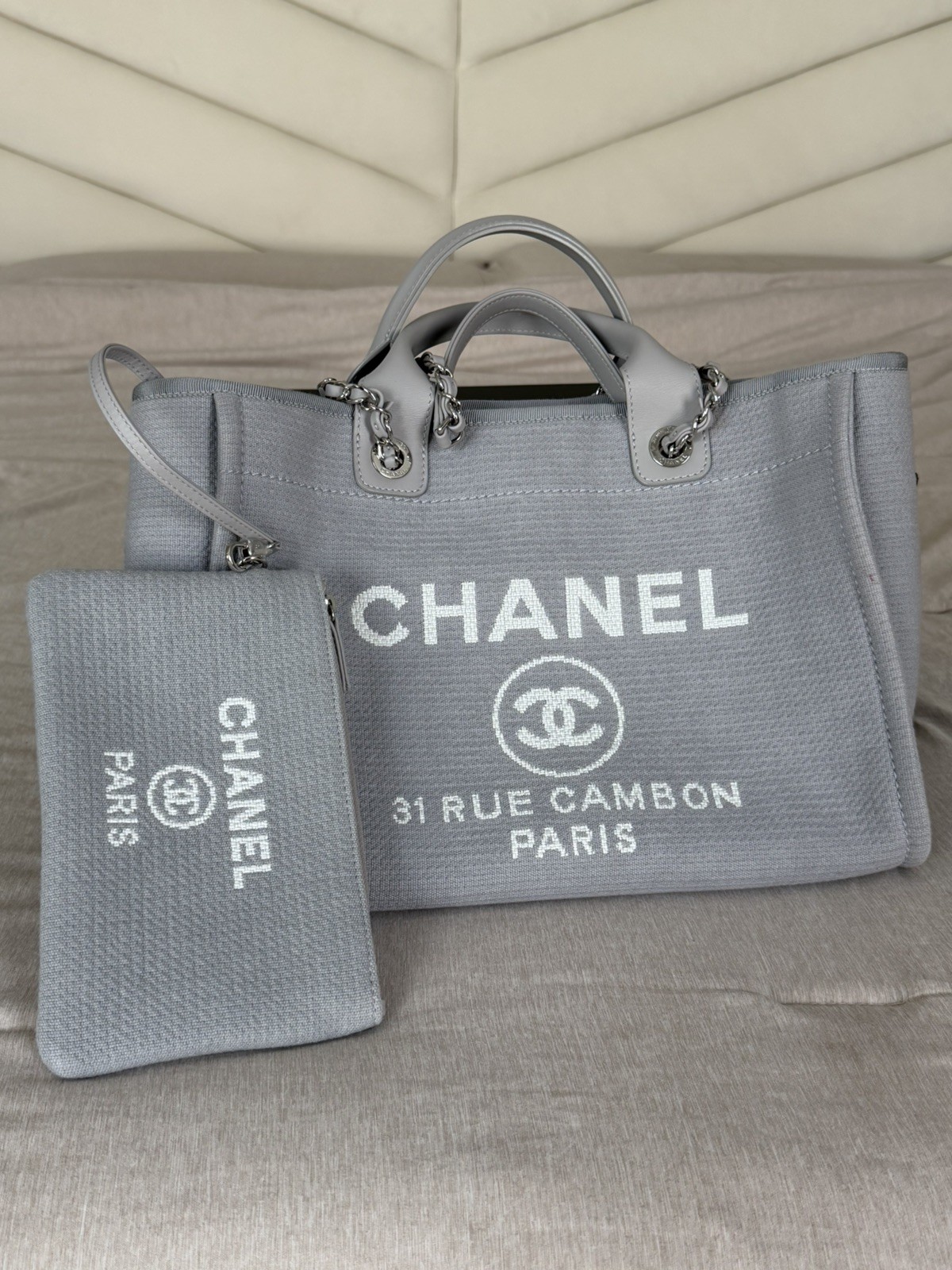 22B CHANEL Deauville Large Light Gray Tote Bag with Wallet (Preowned Excellent)