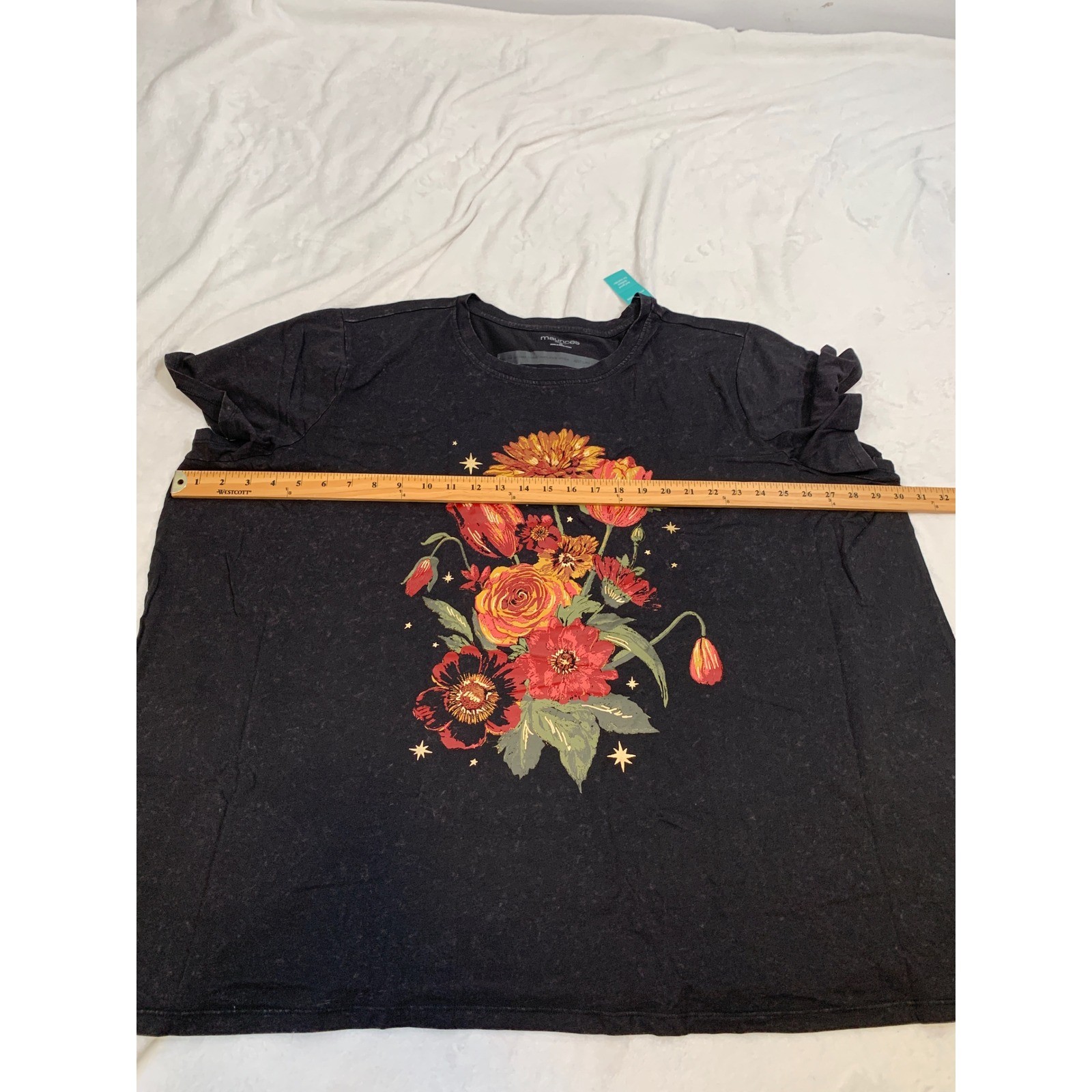 NEW Maurices Graphic Tee Womens 4X Charcoal Floral Celestial Star Classic Fit