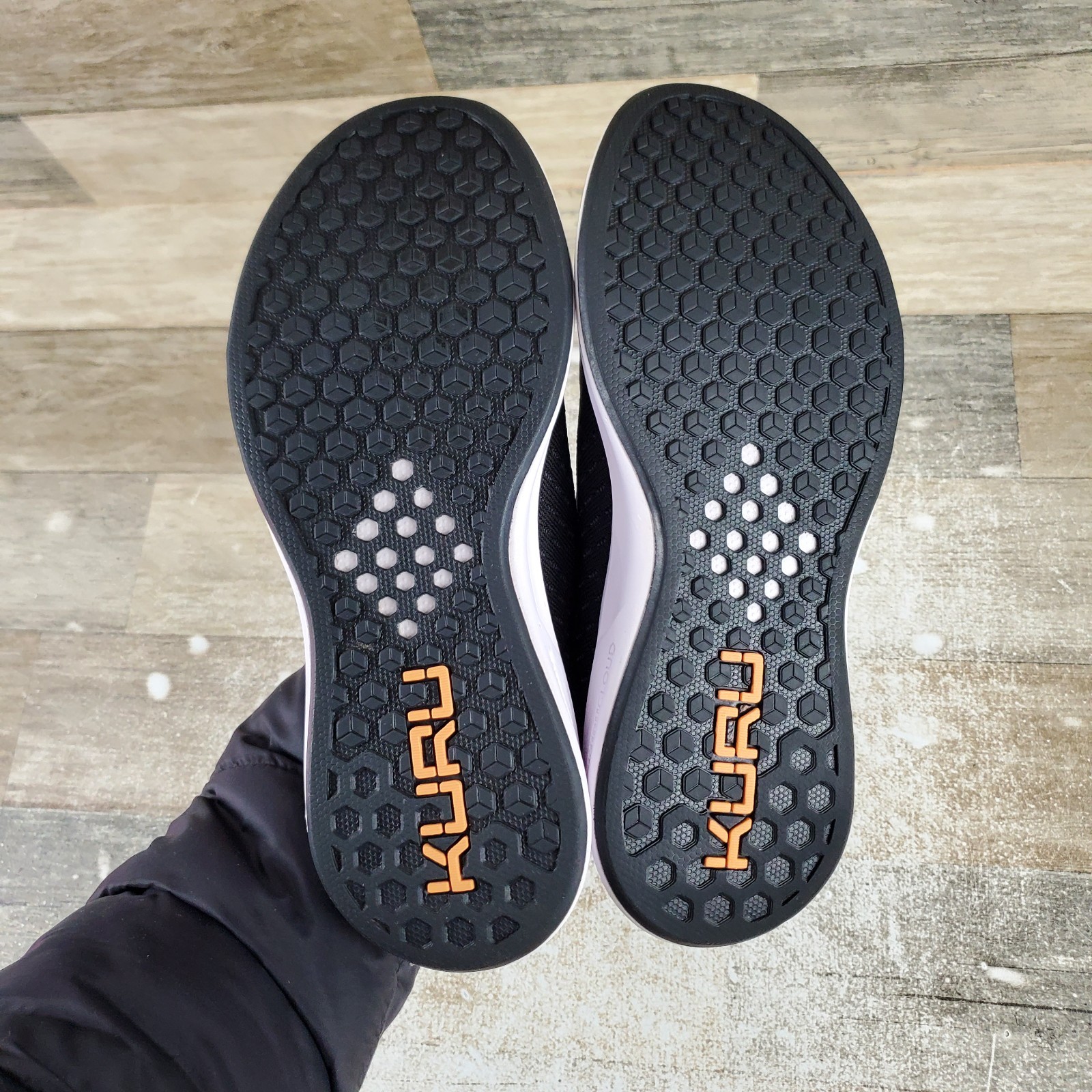 KURU Atom Womens Shoes Sz 8.5 M Running Jet Black Bright White Slip On Sneakers