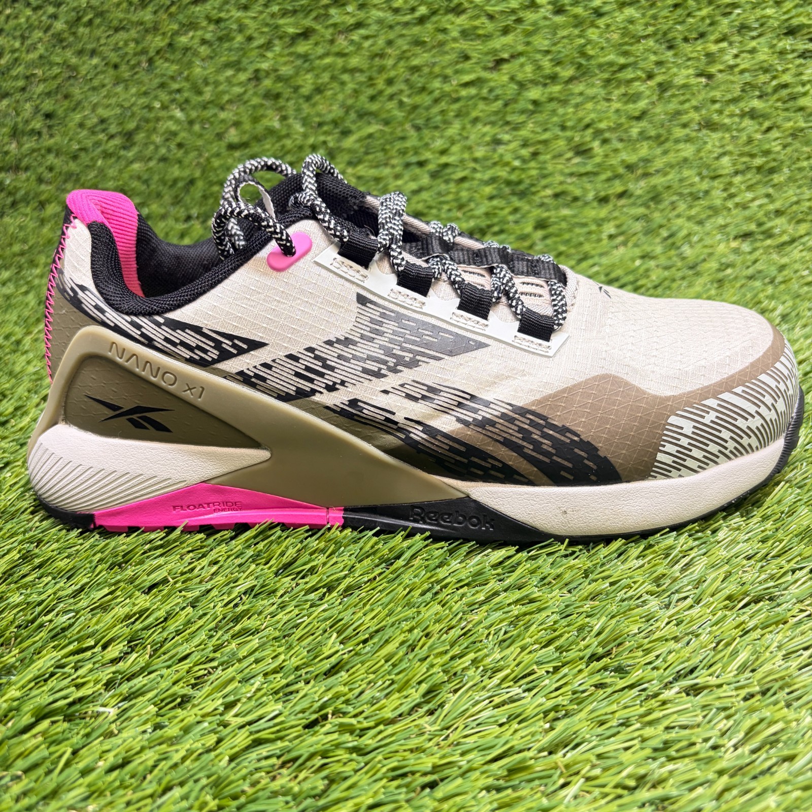 Reebok Nano X1 Adventure Womens Size 7D Gray Composite Toe Work Shoes Sneakers