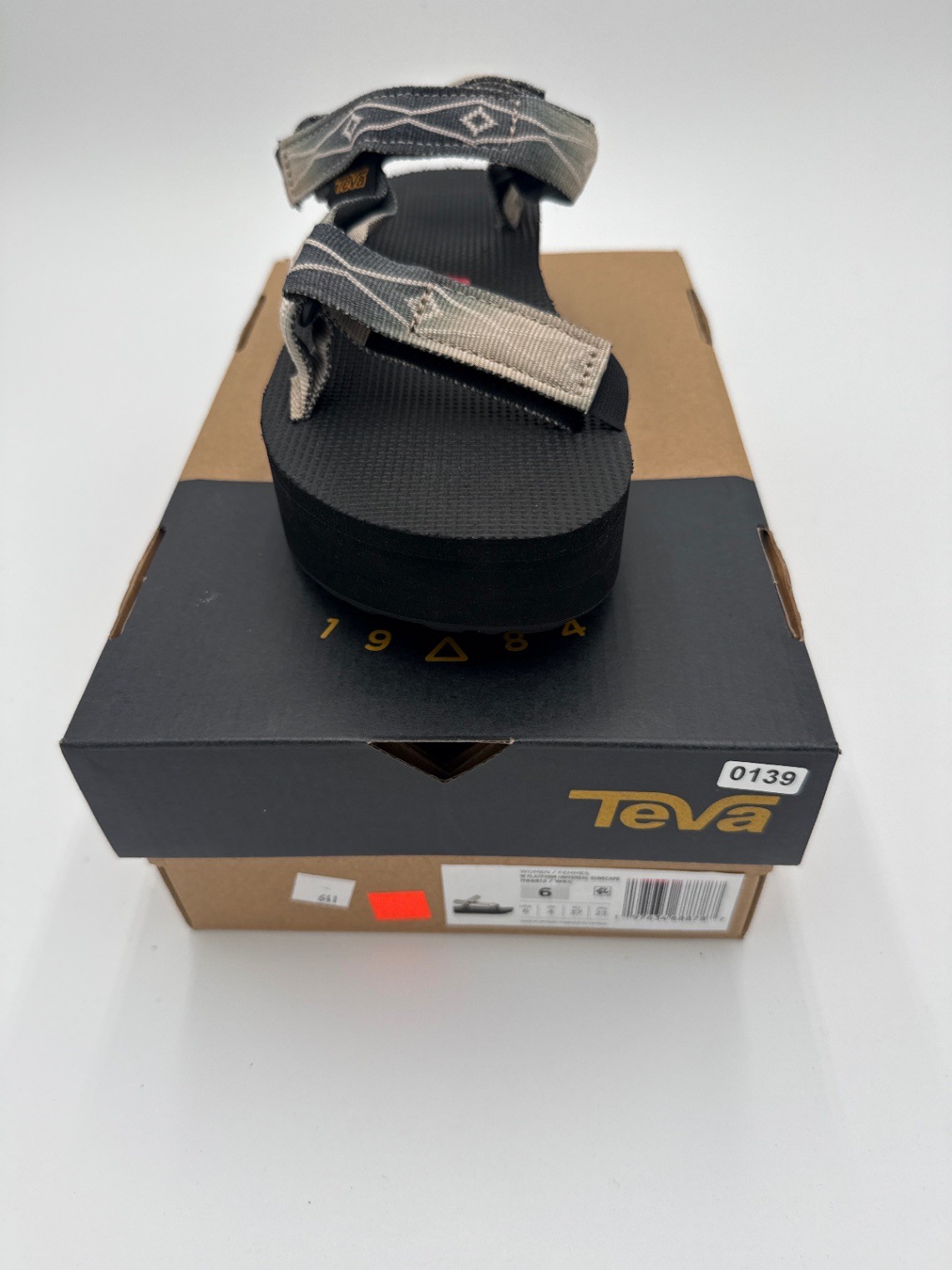 Teva Women’s Universal Flat Sandal Black Size 5 NWT