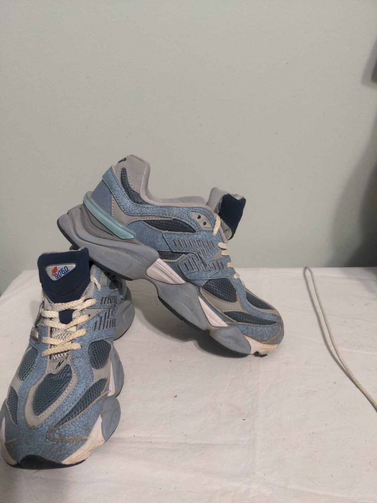 New Balance 9060 ‘Moon Daze’ Men’s Shoes Good Condition Men’s 8 Women’s 9.5