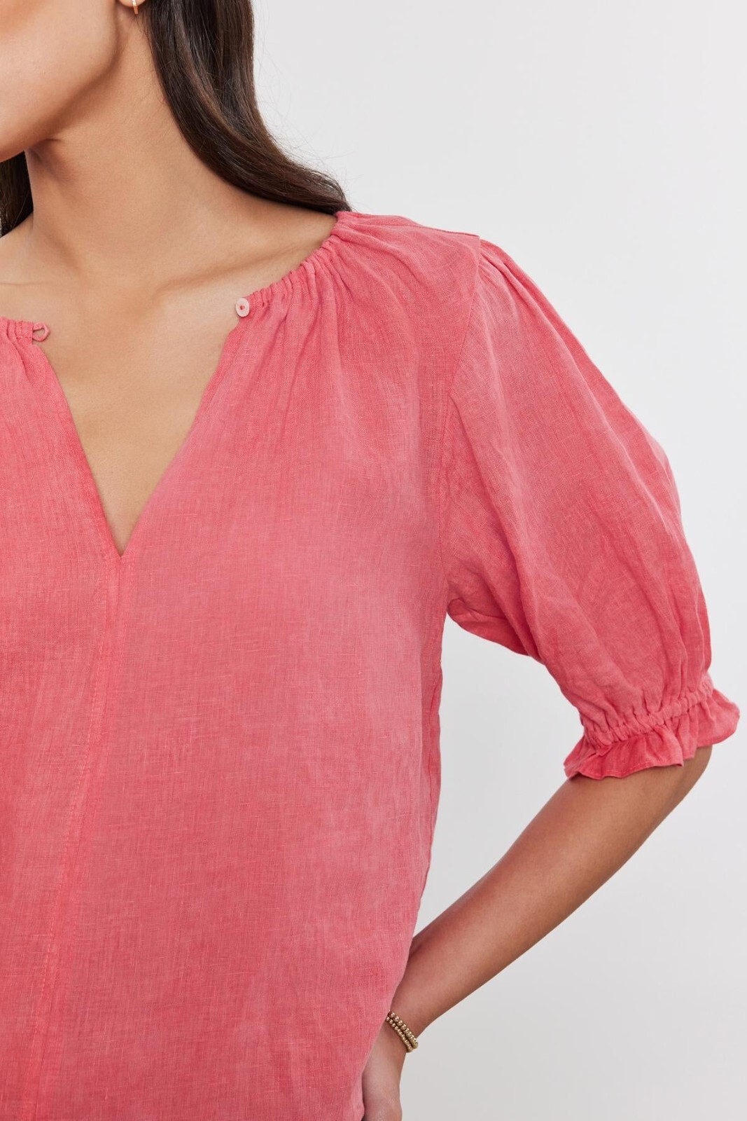 VELVET By Graham & Spencer Celine Linen Top Aloha S $179 H1