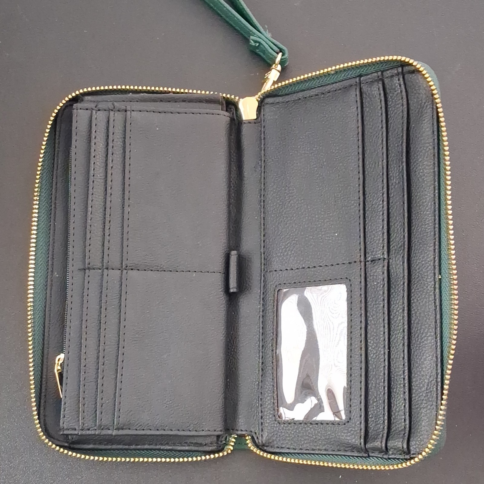 Steve Madden Green Zip-Around Wristlet Wallet w/ Wrist Strap, Card Slots, ID