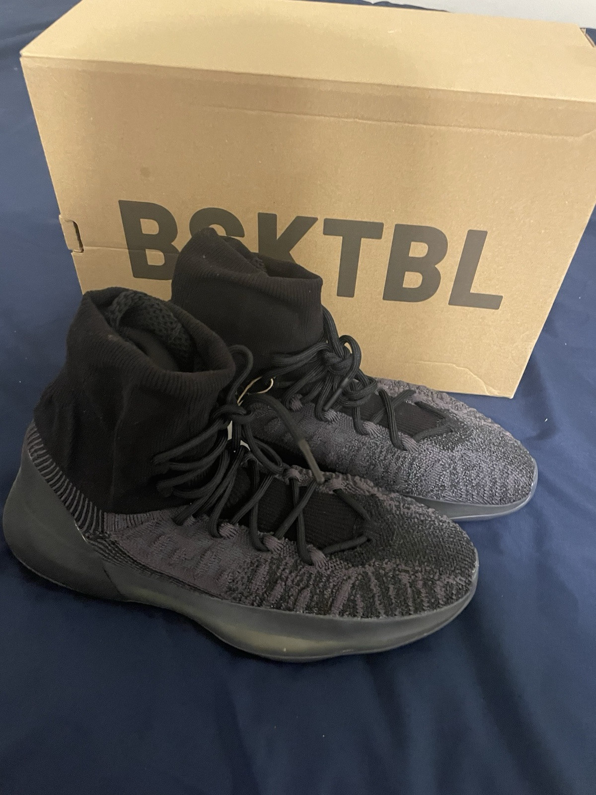 Size 10.5 Yeezy Basketball Knit