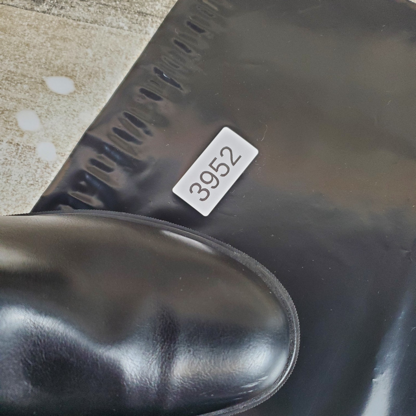 Old Navy Womens Chelsea Boots Sz 9 Black Leather Elastic Gore Slip On Mid Top