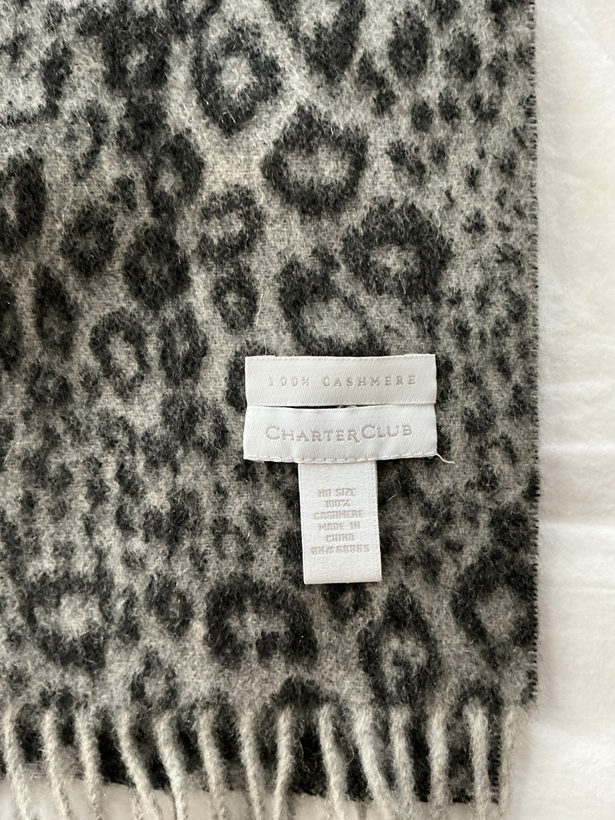 Charter Club Cashmere Fringed Leopard Print Scarf Lt+Dk Gray 68×10 EXC Rect
