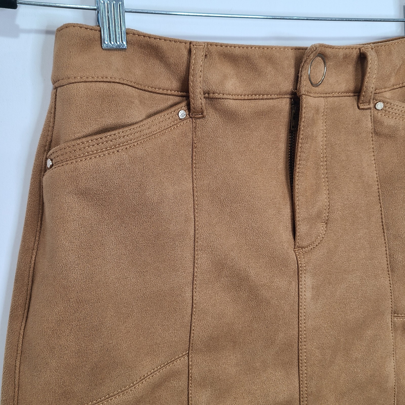 WHBM Brown Faux Suede Stretchy Snap Button Zip Mini Skirt Sz 4