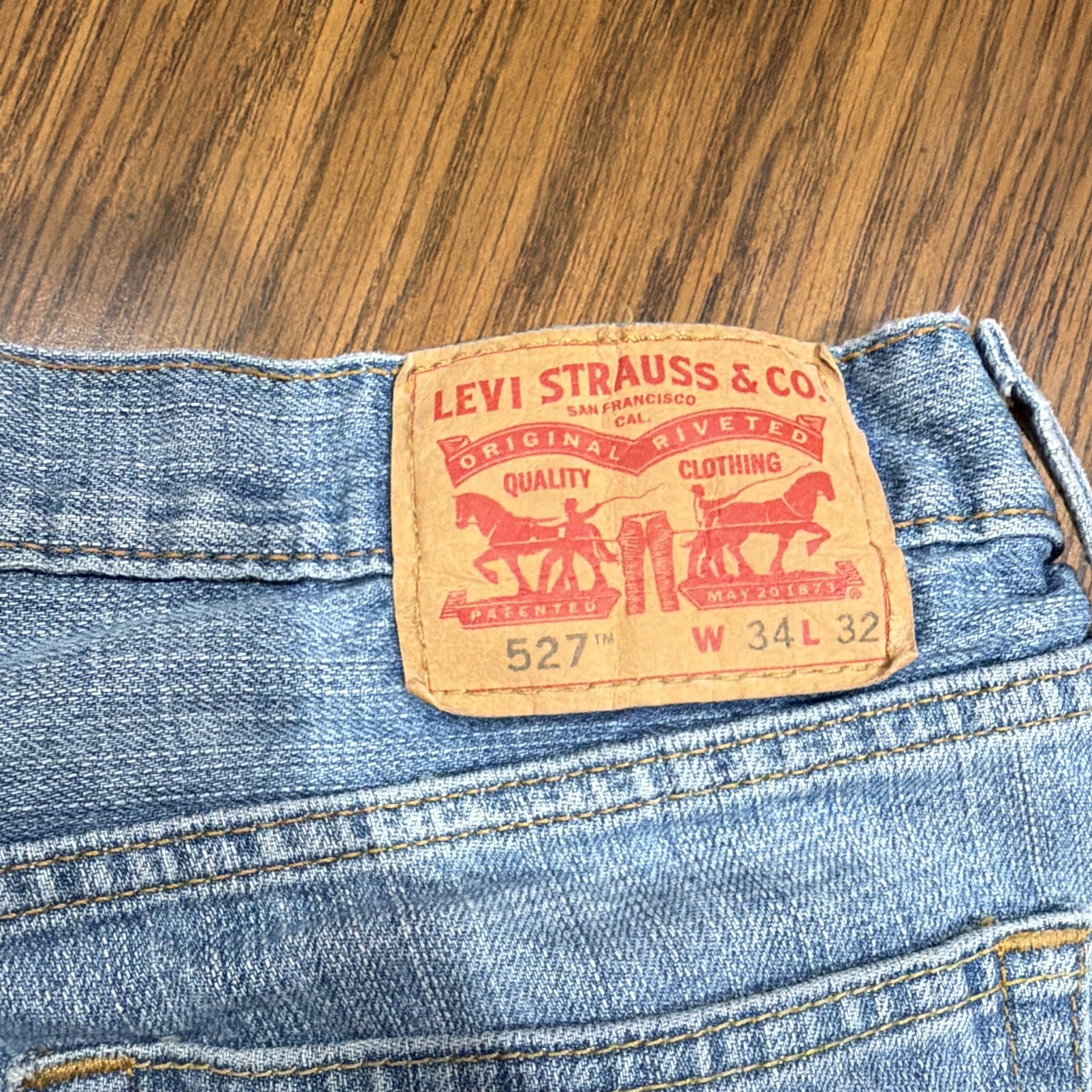Levi’s Men’s 527 Series Bootcut Blue Light Wash Denim Jeans Mid Rise 5-Pocket