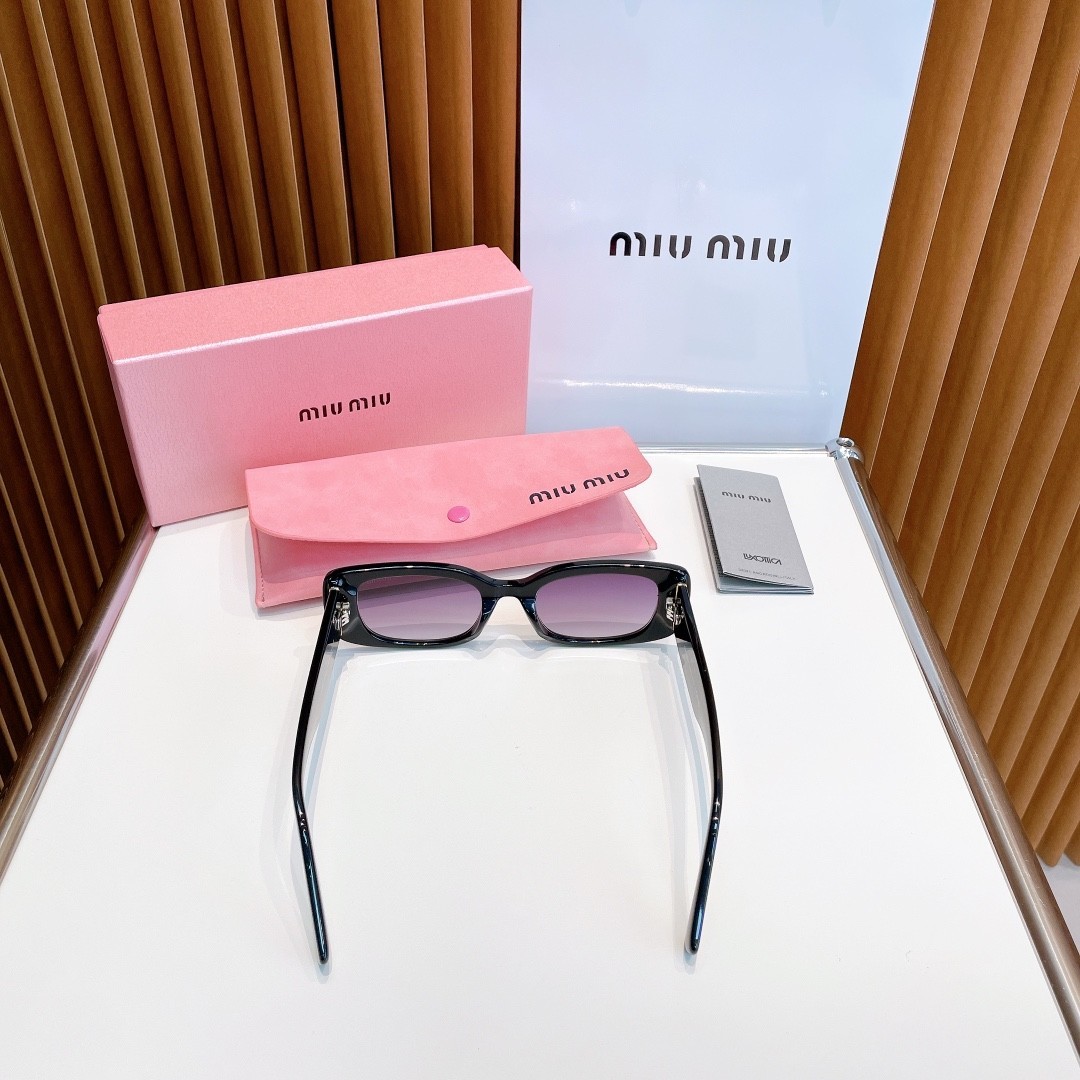 Black Rectangle Sunglasses Acetate Frame Purple Tinted Lens UV400 Eyewear