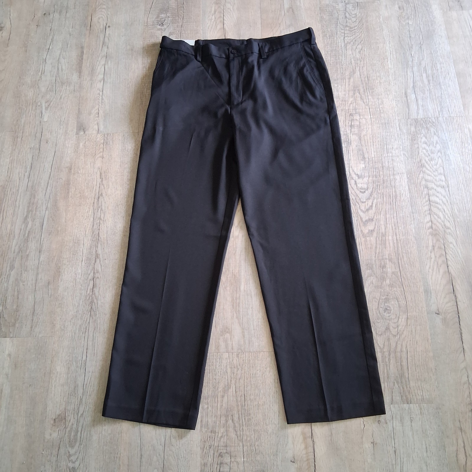 Savane Men’s Dress Pants NEW Size 38×32 Black Straight Fit Flat Front NWT