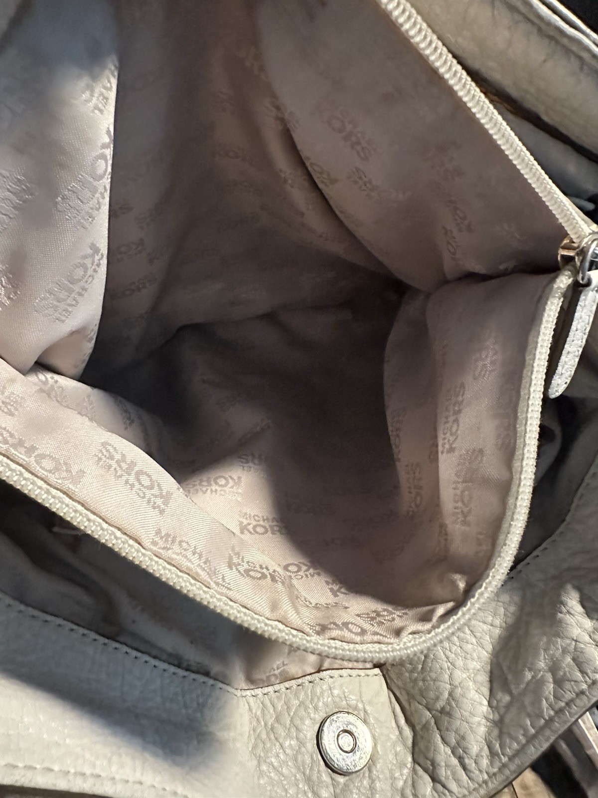 Michael Kors Large Beige Pebbled Satchel Top Handle, Strap, Gold Hardware