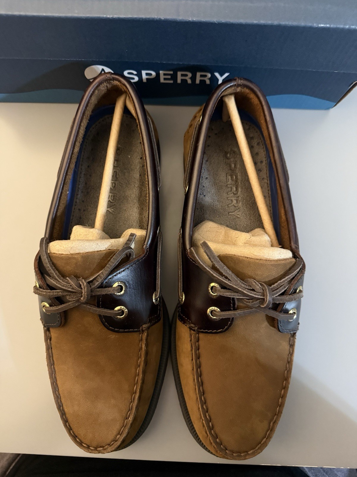Sperry Men’s Brown Leather Boat Shoes Lace-Up Round Toe Solid US 9.5 EU 42.5