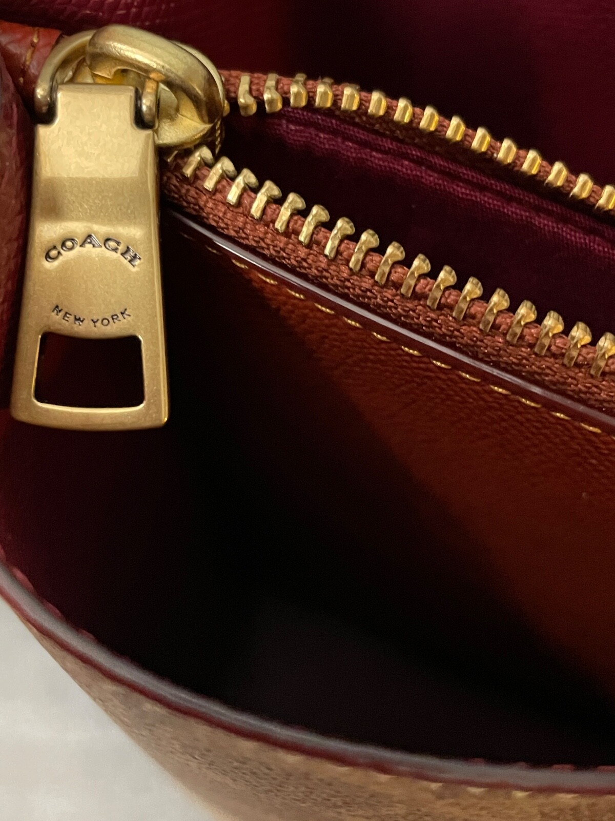 Coach Signature Willow Tote Womens Tan Rust Handbag Logo Roomy Fits Laptop